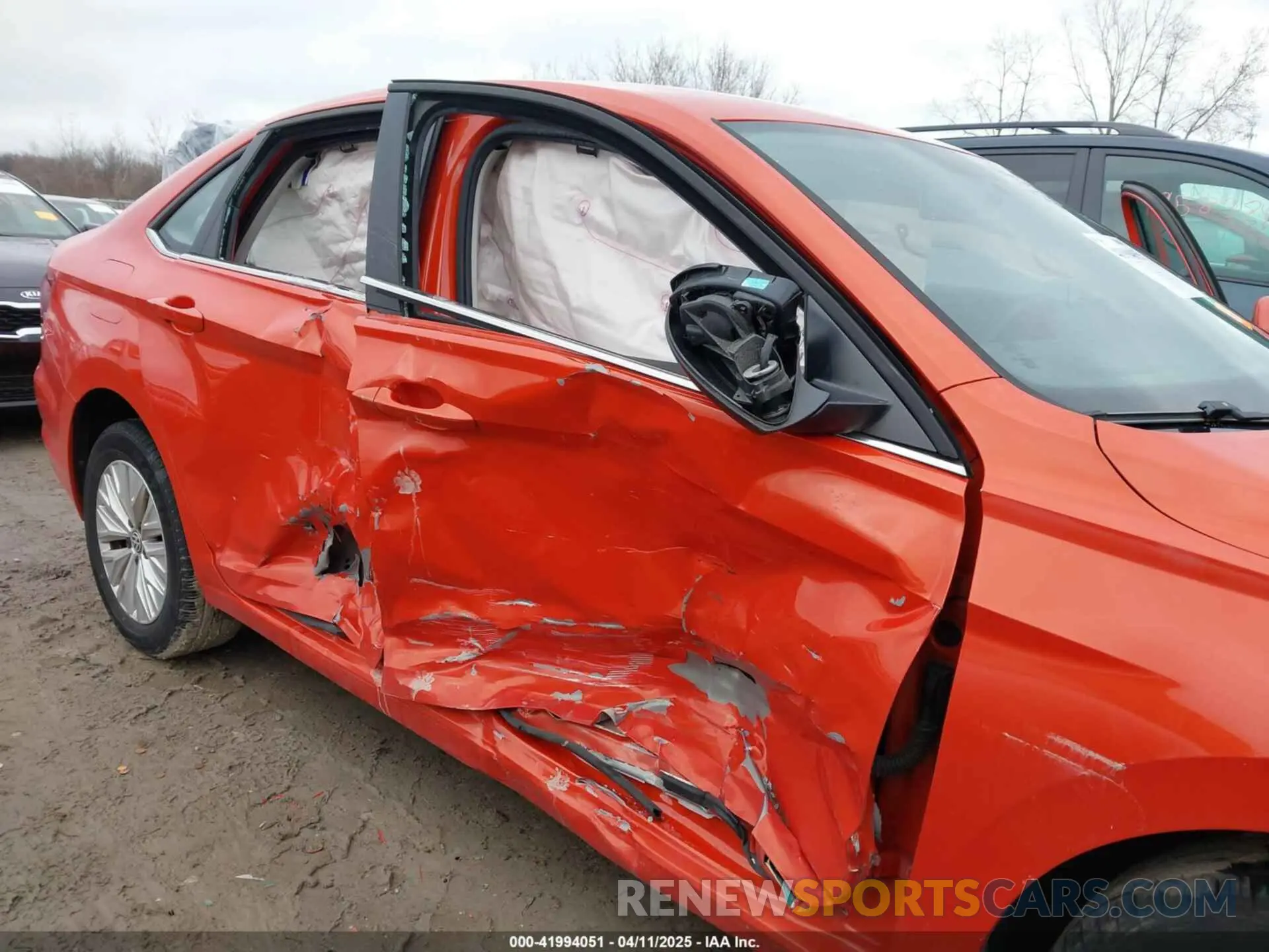 6 Photograph of a damaged car 3VWC57BU8KM082712 VOLKSWAGEN JETTA 2019