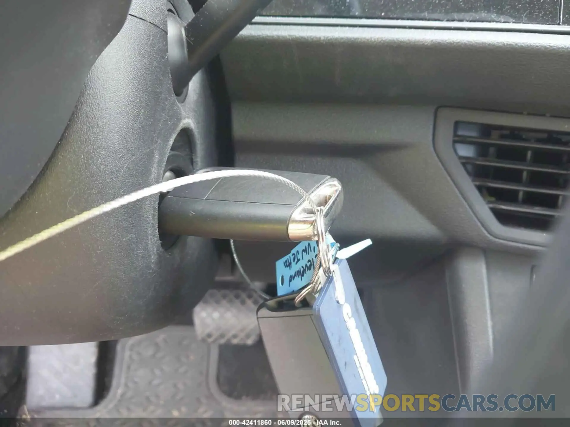 11 Photograph of a damaged car 3VWC57BU8KM085724 VOLKSWAGEN JETTA 2019