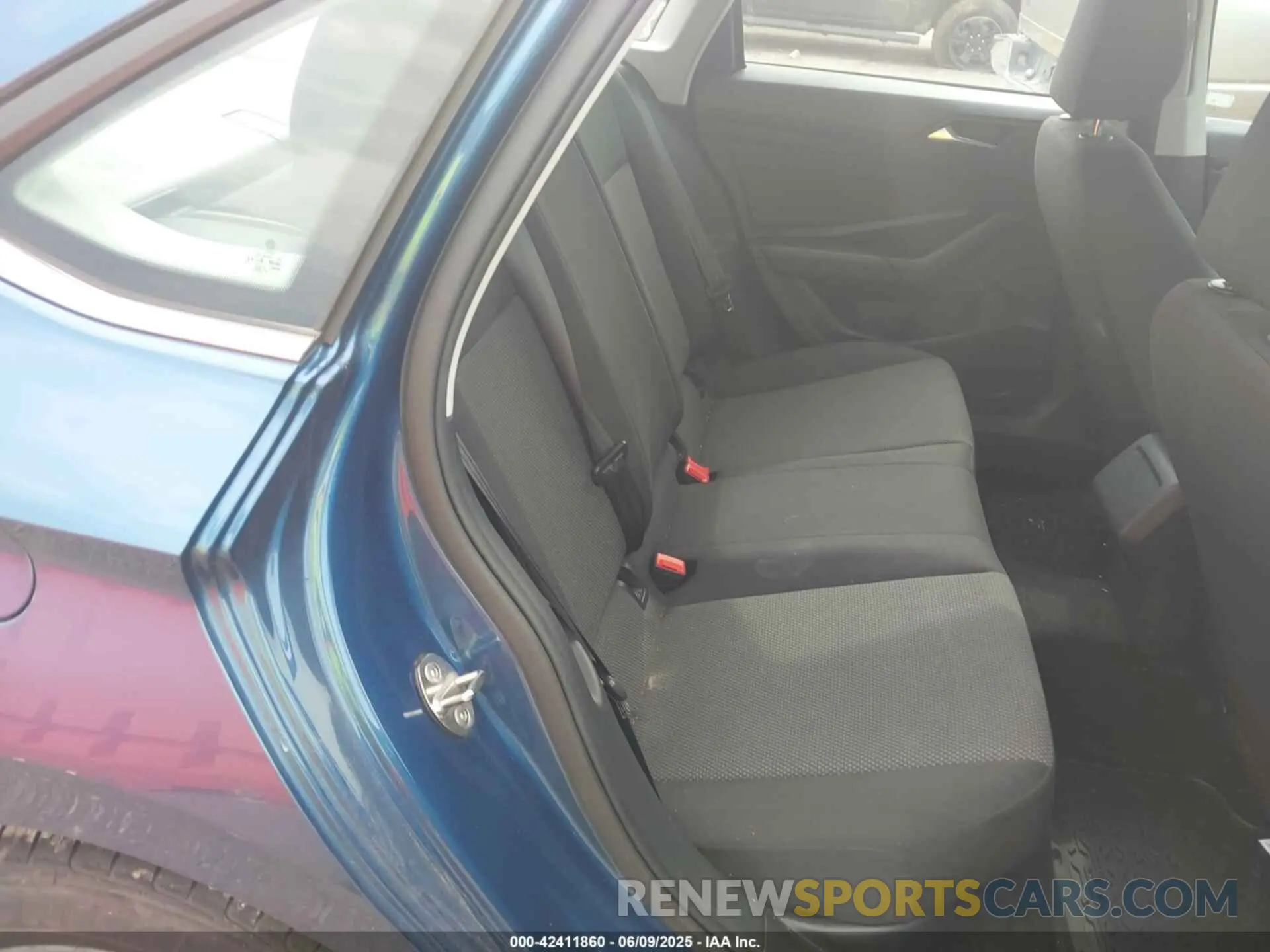 8 Photograph of a damaged car 3VWC57BU8KM085724 VOLKSWAGEN JETTA 2019