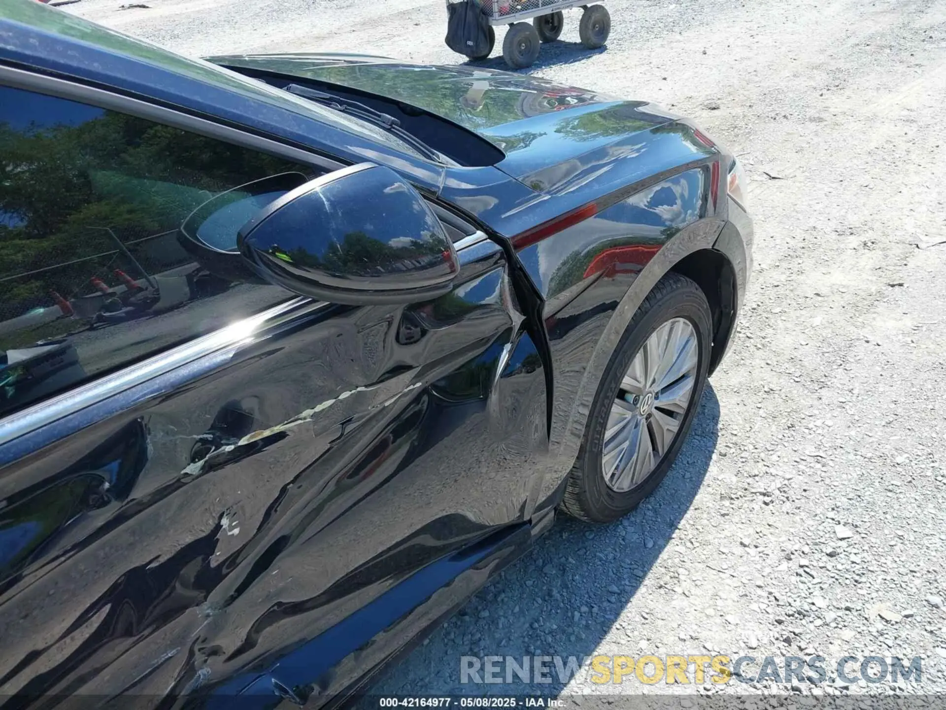 18 Photograph of a damaged car 3VWC57BU8KM090633 VOLKSWAGEN JETTA 2019