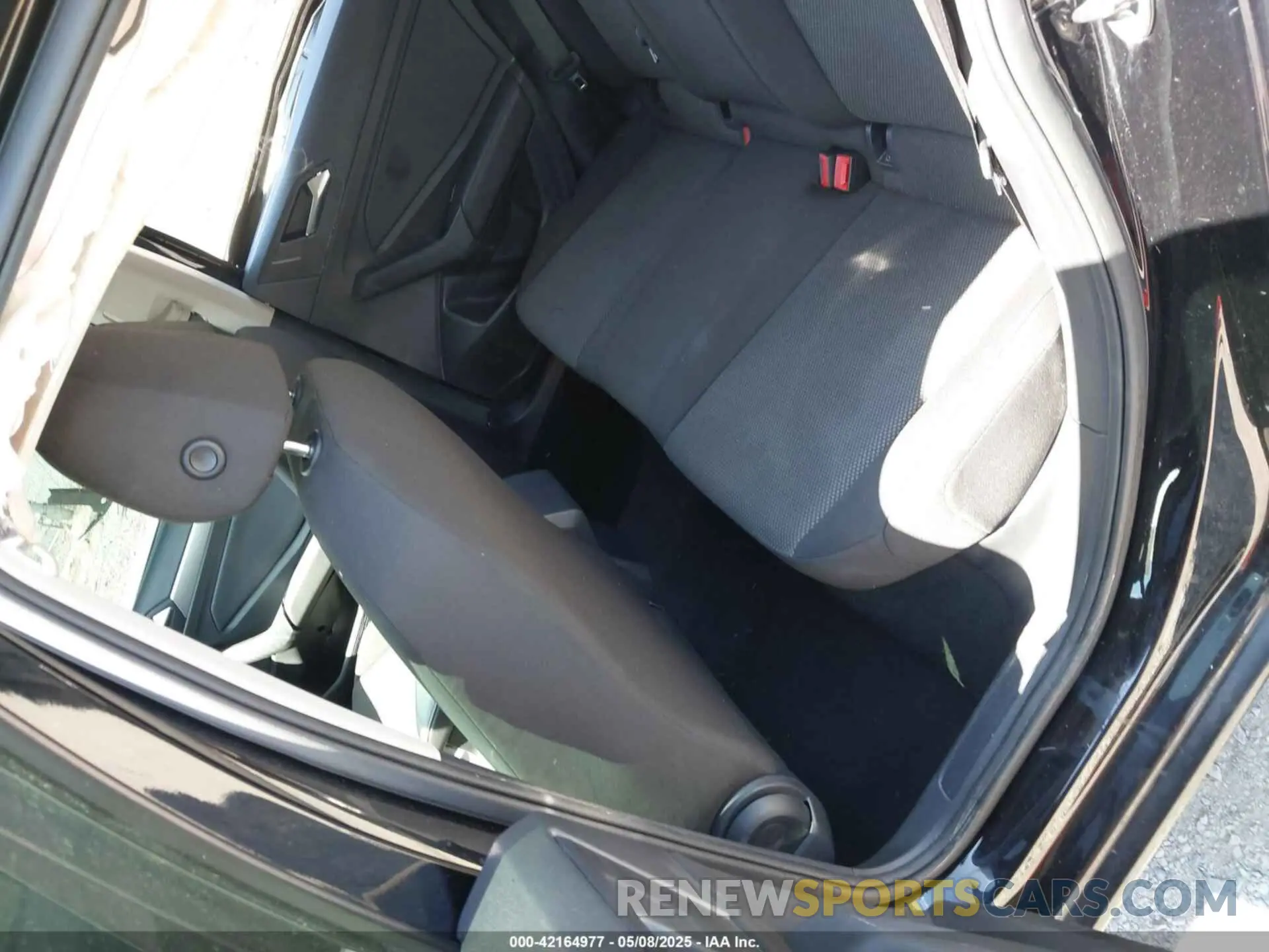 8 Photograph of a damaged car 3VWC57BU8KM090633 VOLKSWAGEN JETTA 2019