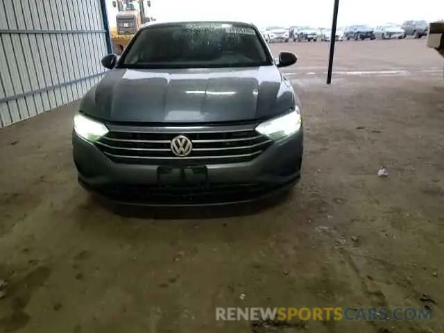11 Photograph of a damaged car 3VWC57BU8KM092298 VOLKSWAGEN JETTA 2019
