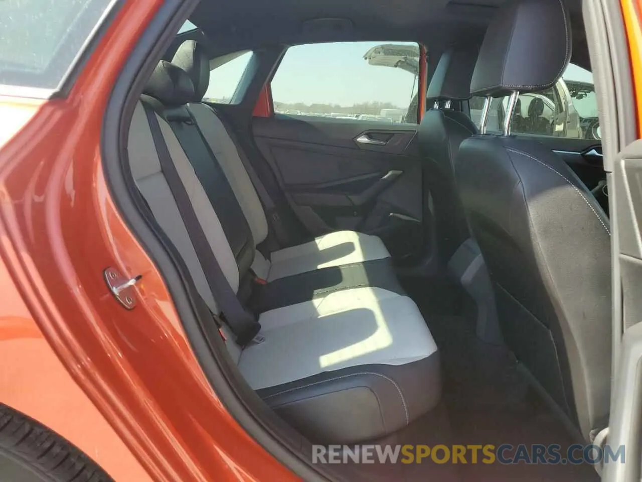 10 Photograph of a damaged car 3VWC57BU8KM097694 VOLKSWAGEN JETTA 2019