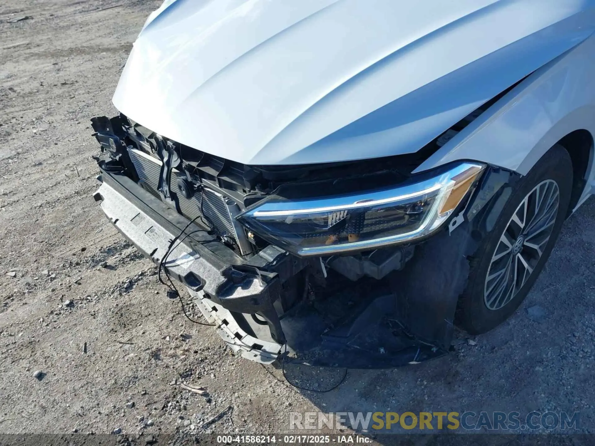 6 Photograph of a damaged car 3VWC57BU8KM102070 VOLKSWAGEN JETTA 2019