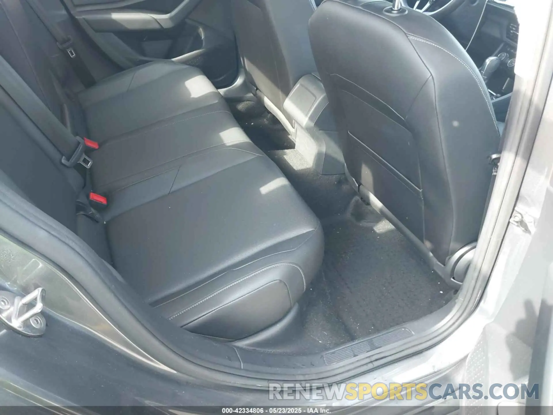 8 Photograph of a damaged car 3VWC57BU8KM120682 VOLKSWAGEN JETTA 2019