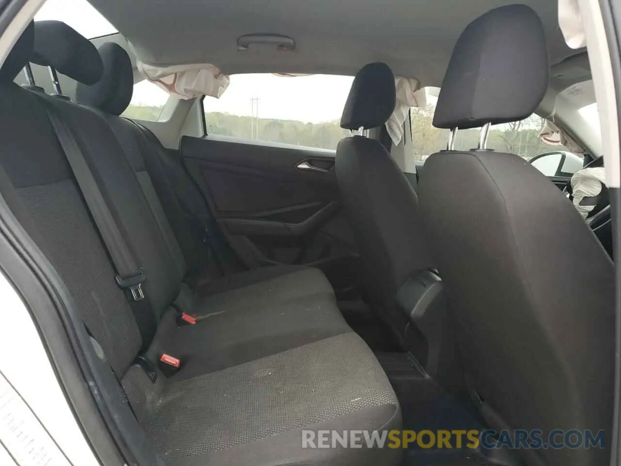 10 Photograph of a damaged car 3VWC57BU8KM129639 VOLKSWAGEN JETTA 2019