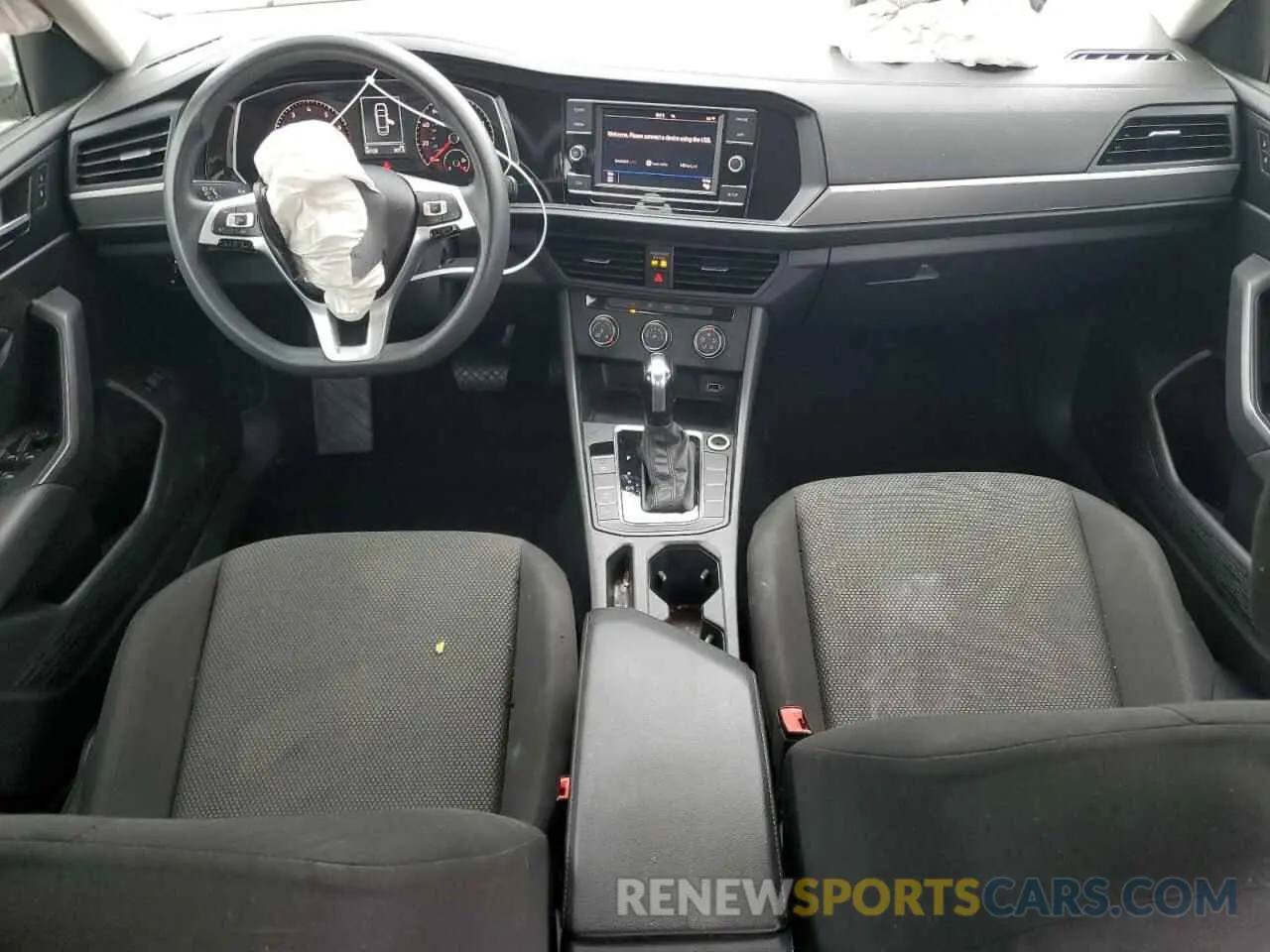 8 Photograph of a damaged car 3VWC57BU8KM129639 VOLKSWAGEN JETTA 2019