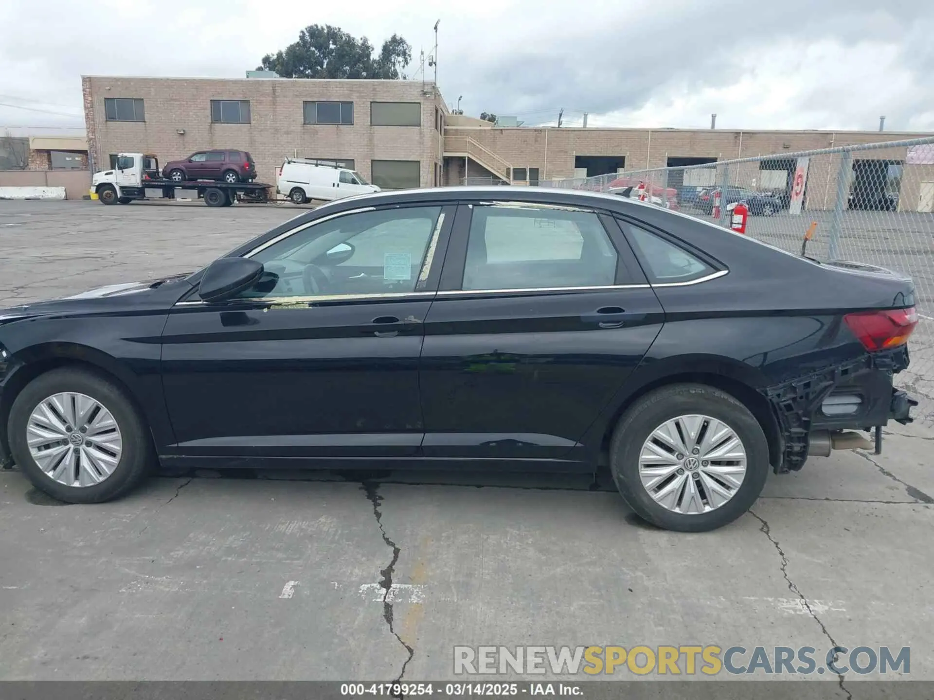 15 Photograph of a damaged car 3VWC57BU8KM162107 VOLKSWAGEN JETTA 2019