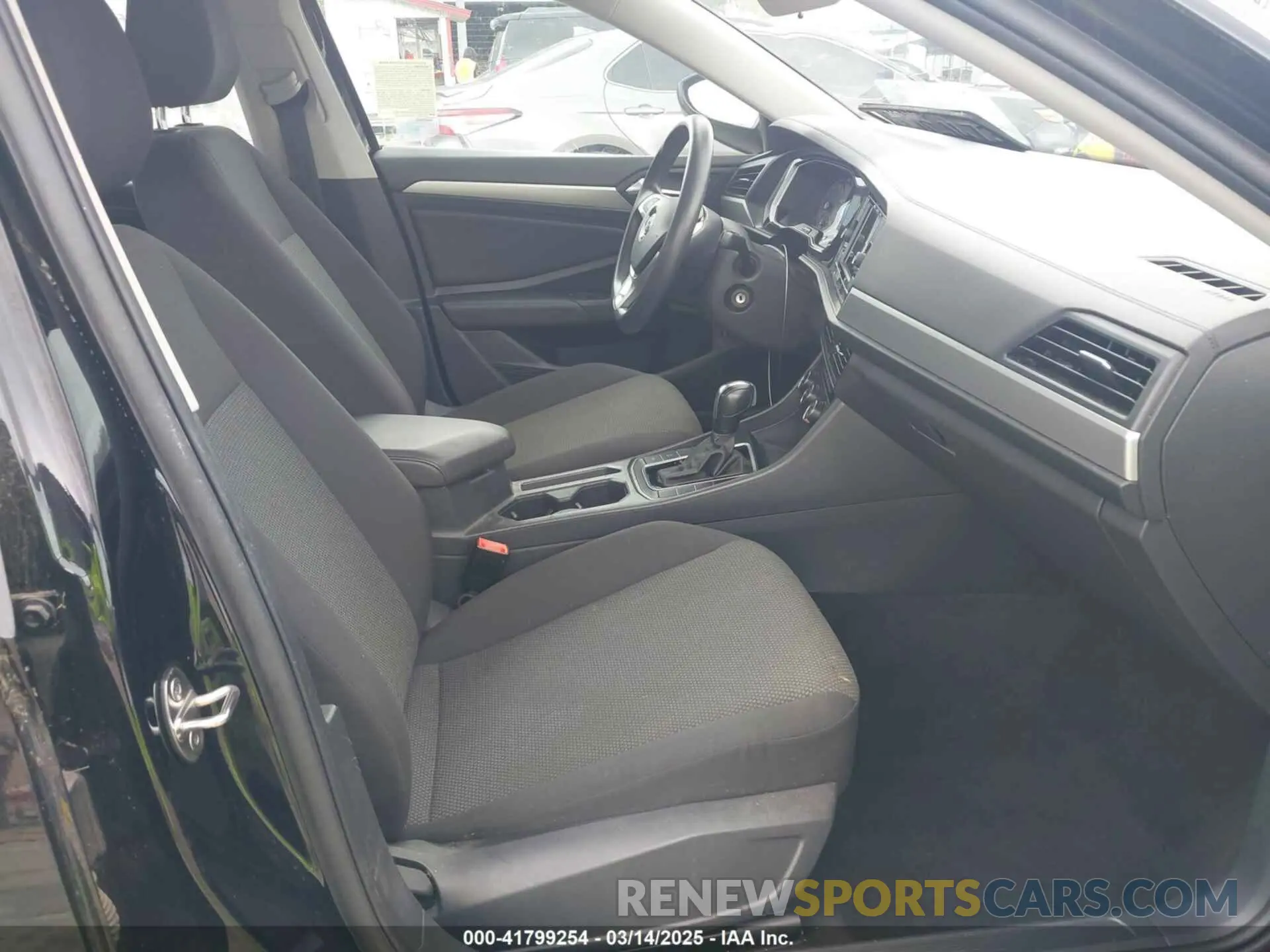5 Photograph of a damaged car 3VWC57BU8KM162107 VOLKSWAGEN JETTA 2019
