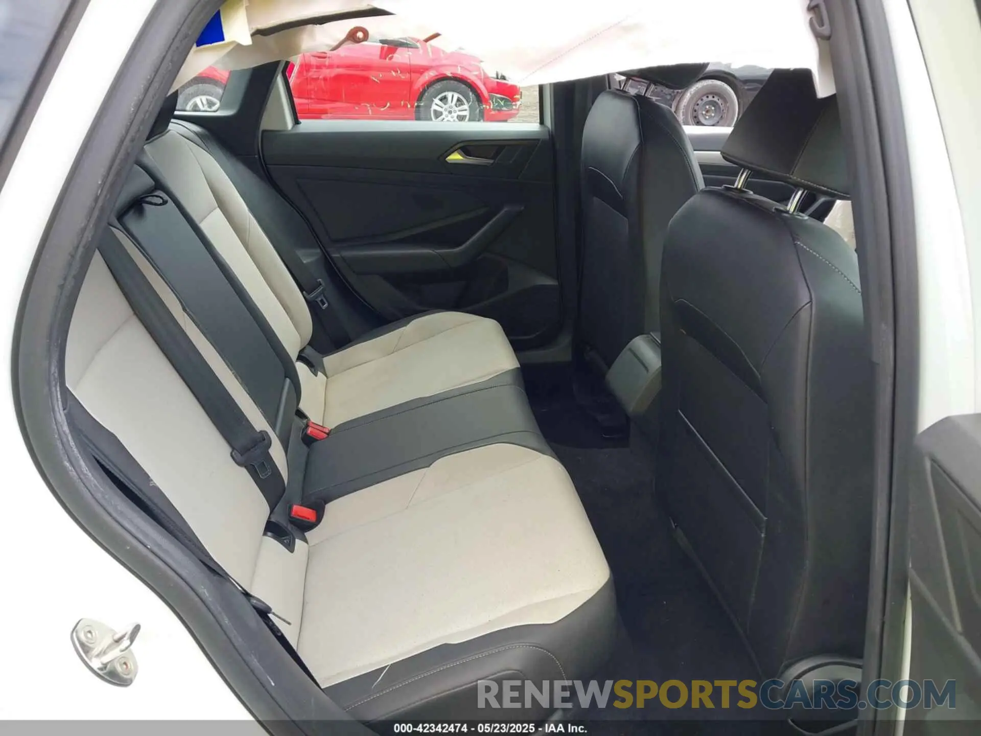 8 Photograph of a damaged car 3VWC57BU8KM212844 VOLKSWAGEN JETTA 2019