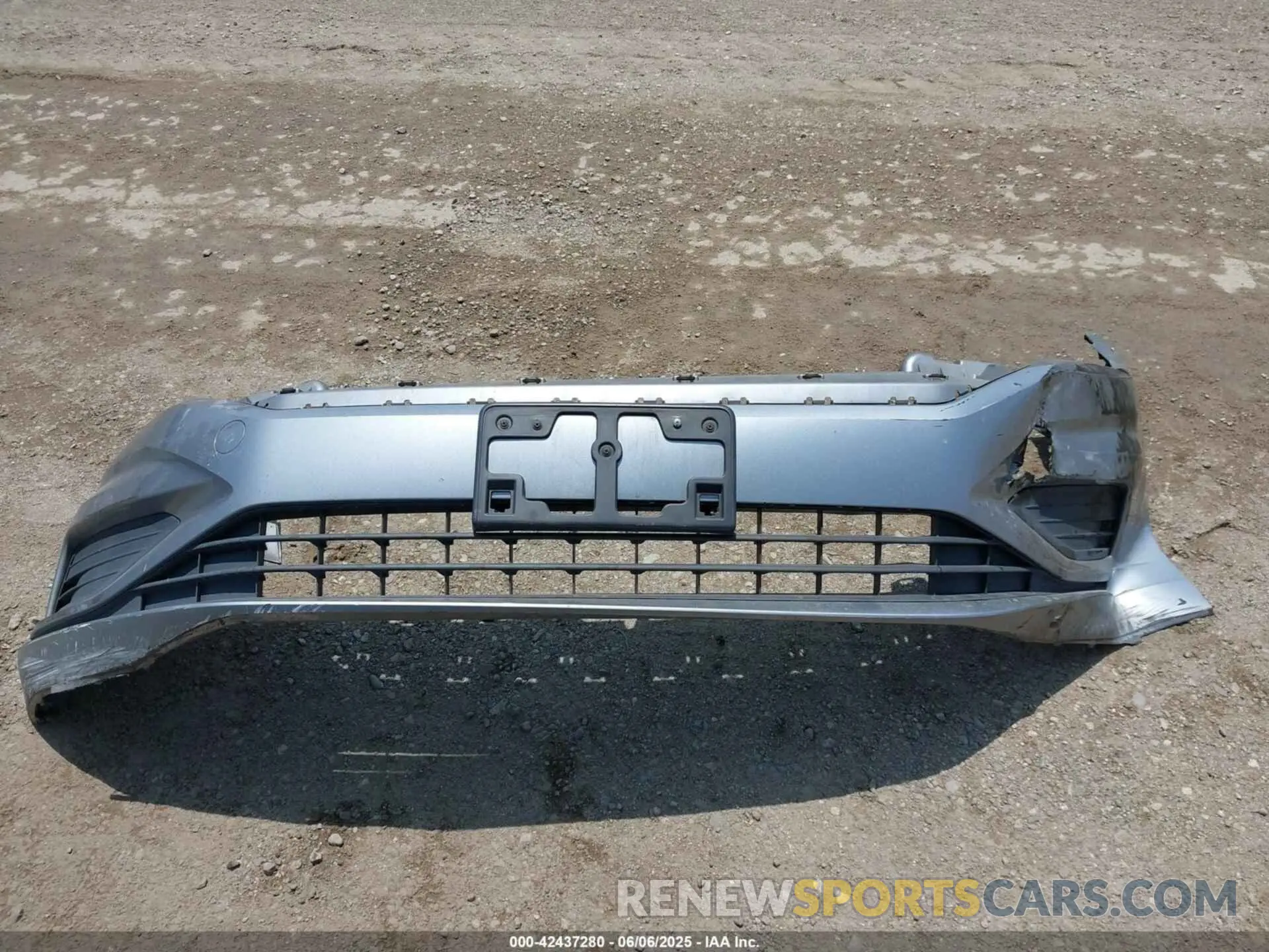 12 Photograph of a damaged car 3VWC57BU8KM227991 VOLKSWAGEN JETTA 2019