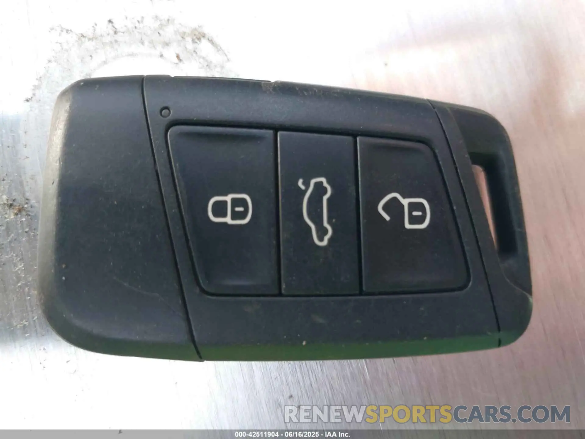 11 Photograph of a damaged car 3VWC57BU9KM017609 VOLKSWAGEN JETTA 2019