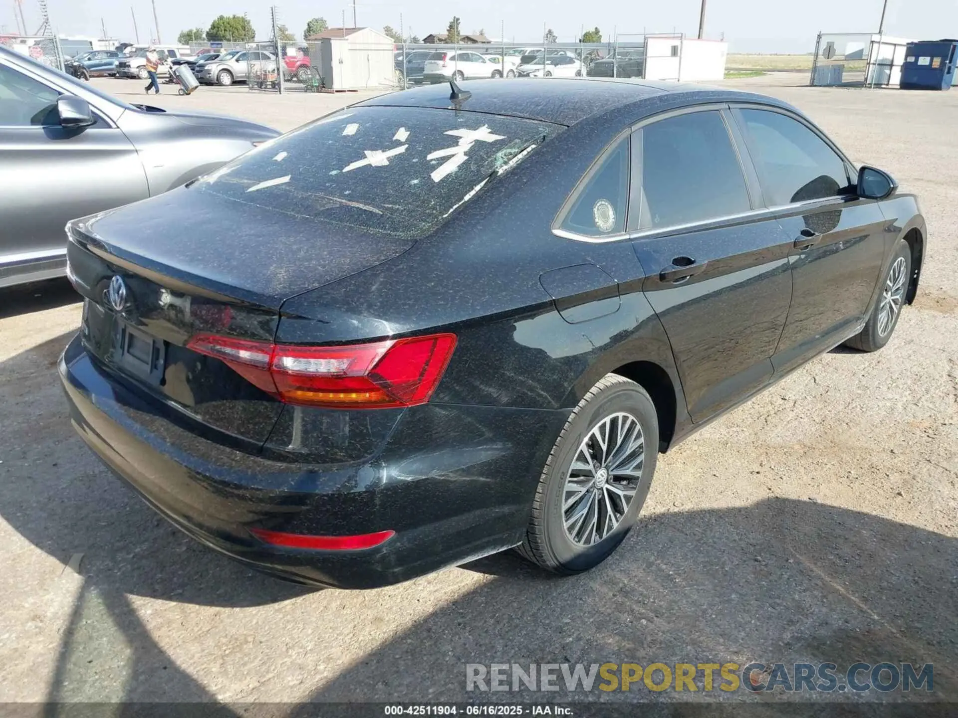 4 Photograph of a damaged car 3VWC57BU9KM017609 VOLKSWAGEN JETTA 2019