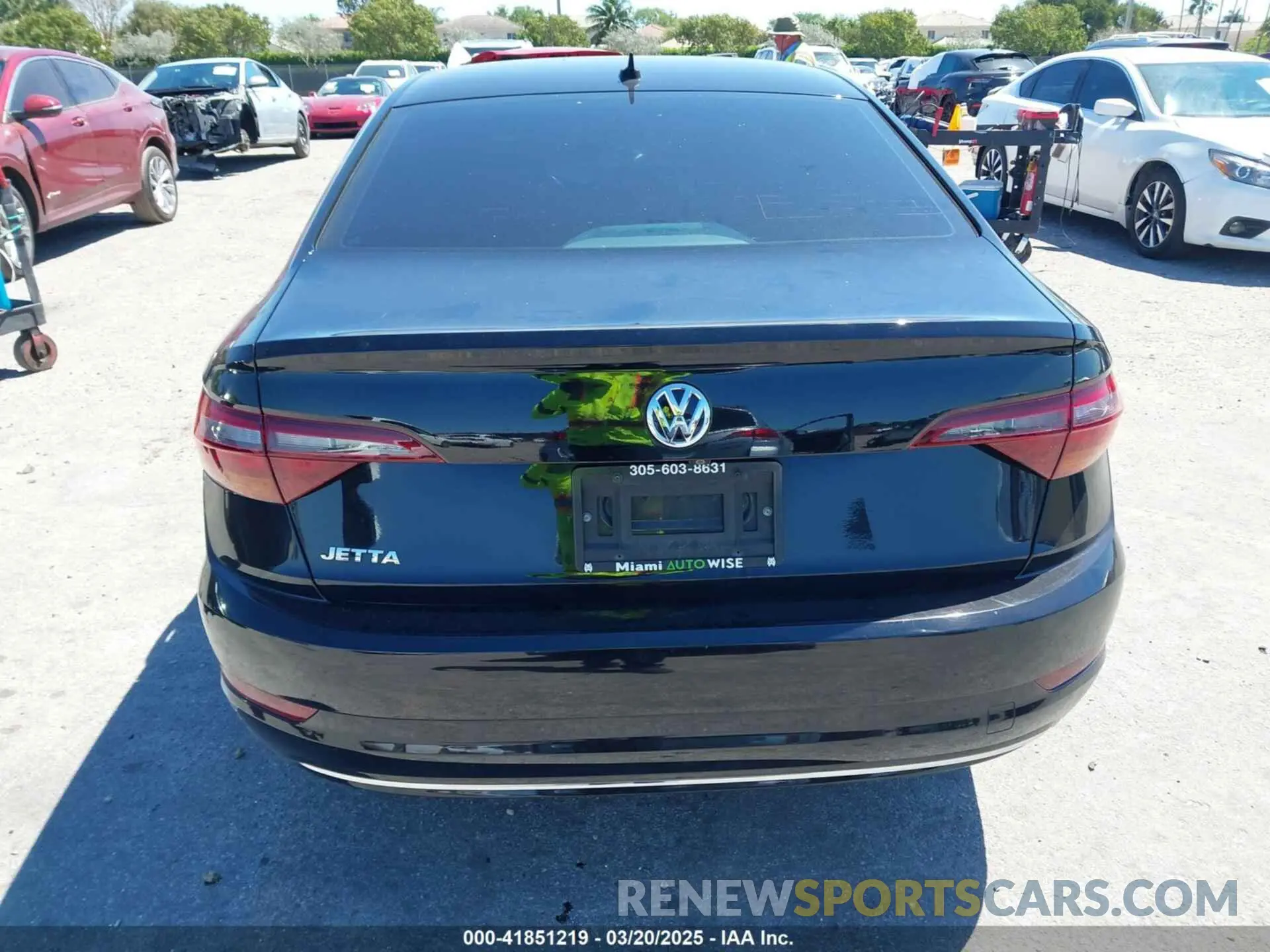 17 Photograph of a damaged car 3VWC57BU9KM045023 VOLKSWAGEN JETTA 2019