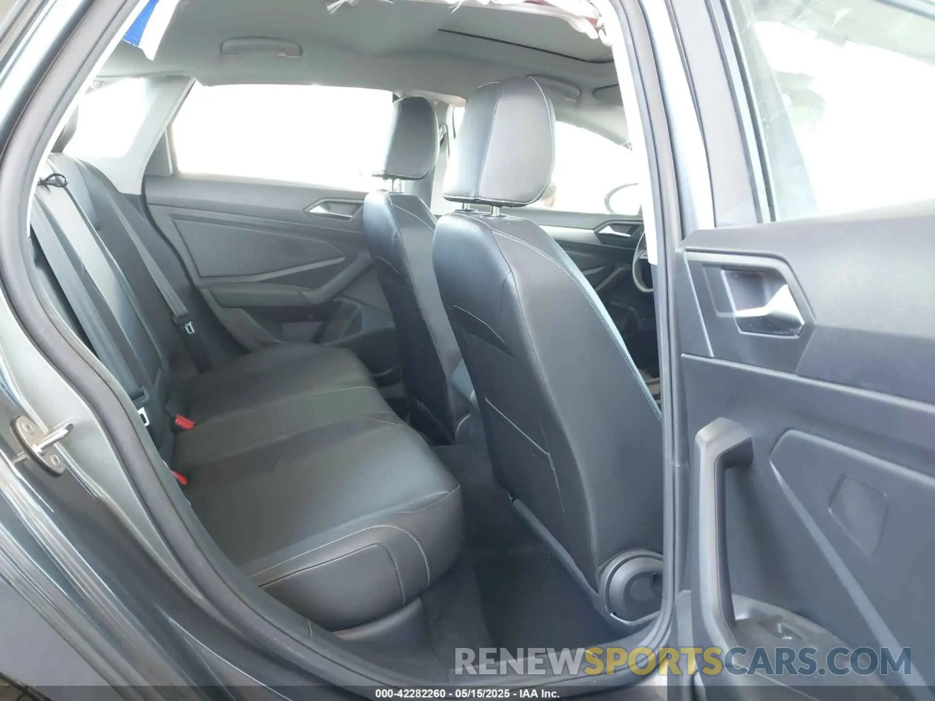 8 Photograph of a damaged car 3VWC57BU9KM053042 VOLKSWAGEN JETTA 2019