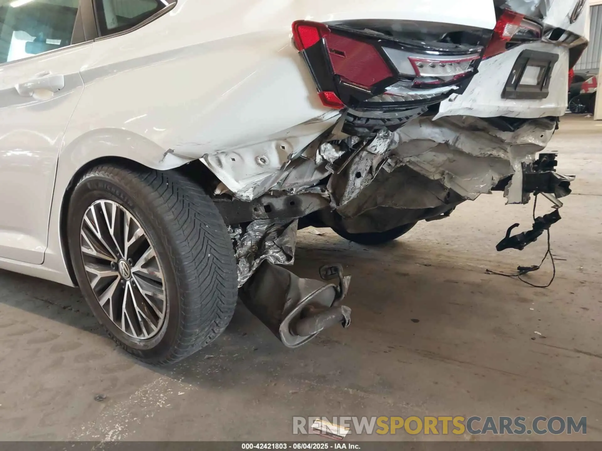 6 Photograph of a damaged car 3VWC57BU9KM084226 VOLKSWAGEN JETTA 2019