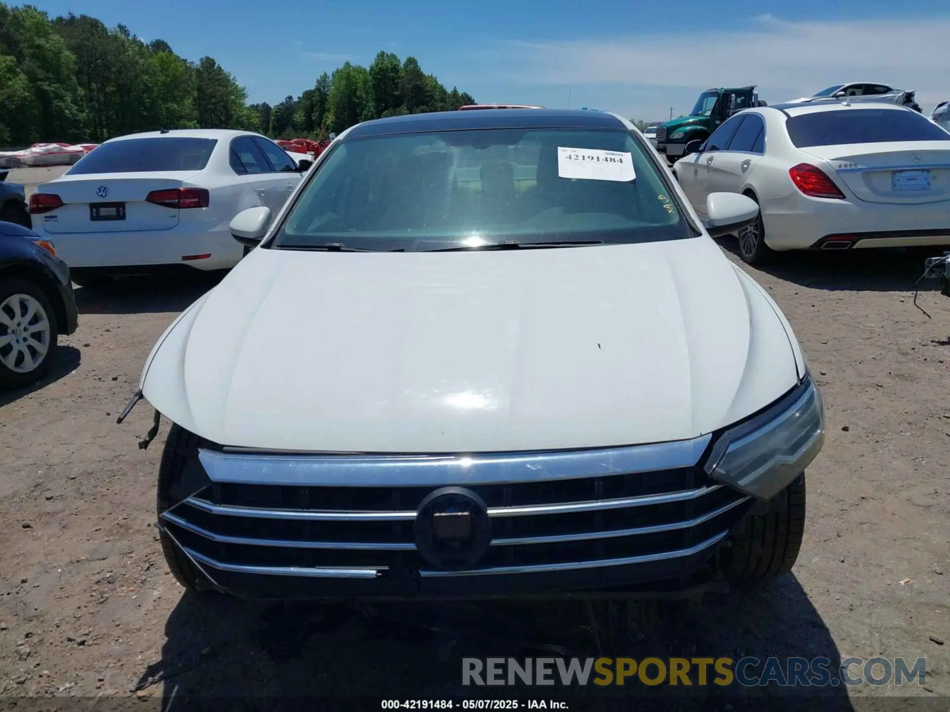 13 Photograph of a damaged car 3VWC57BU9KM087322 VOLKSWAGEN JETTA 2019