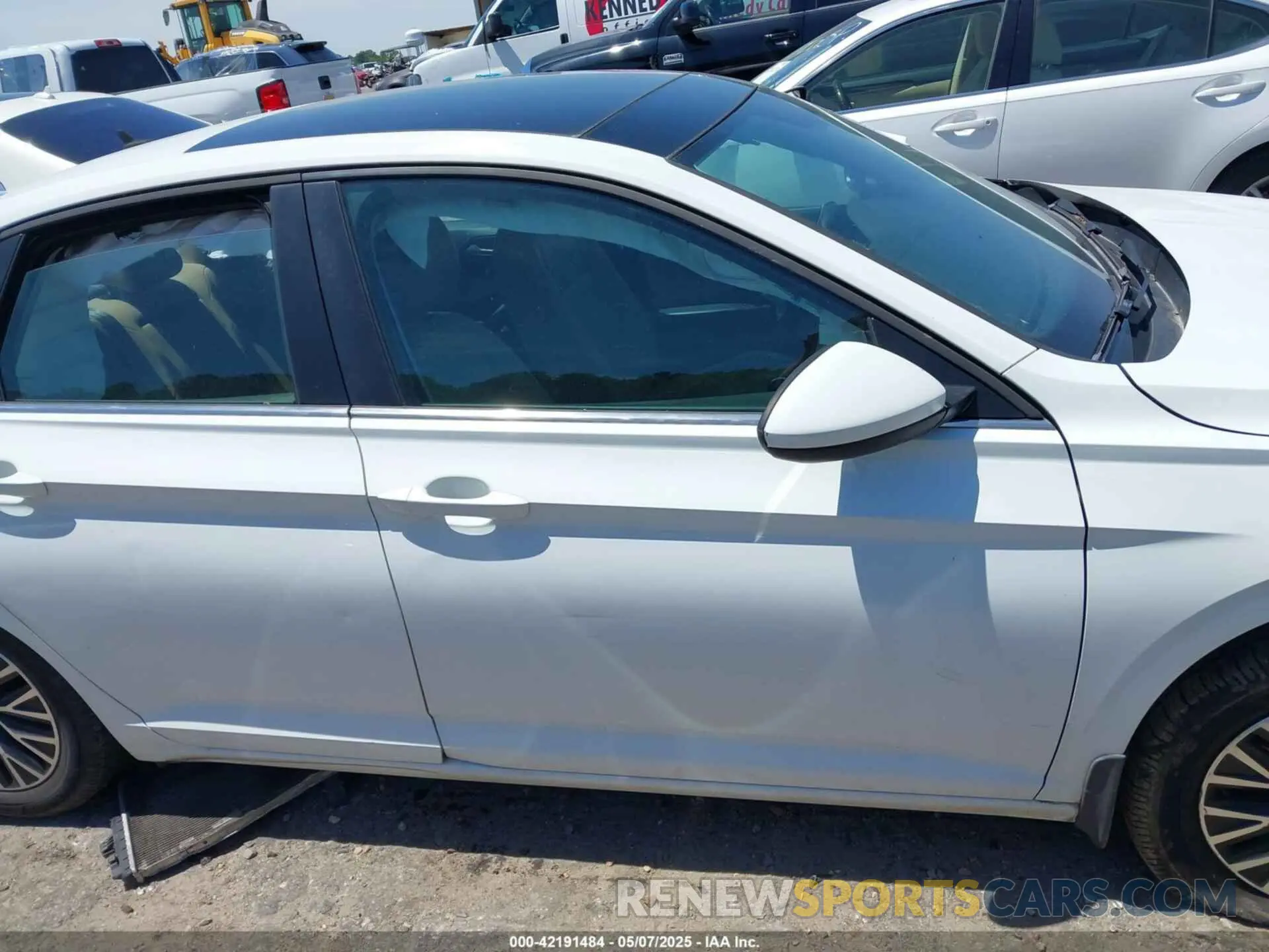 14 Photograph of a damaged car 3VWC57BU9KM087322 VOLKSWAGEN JETTA 2019