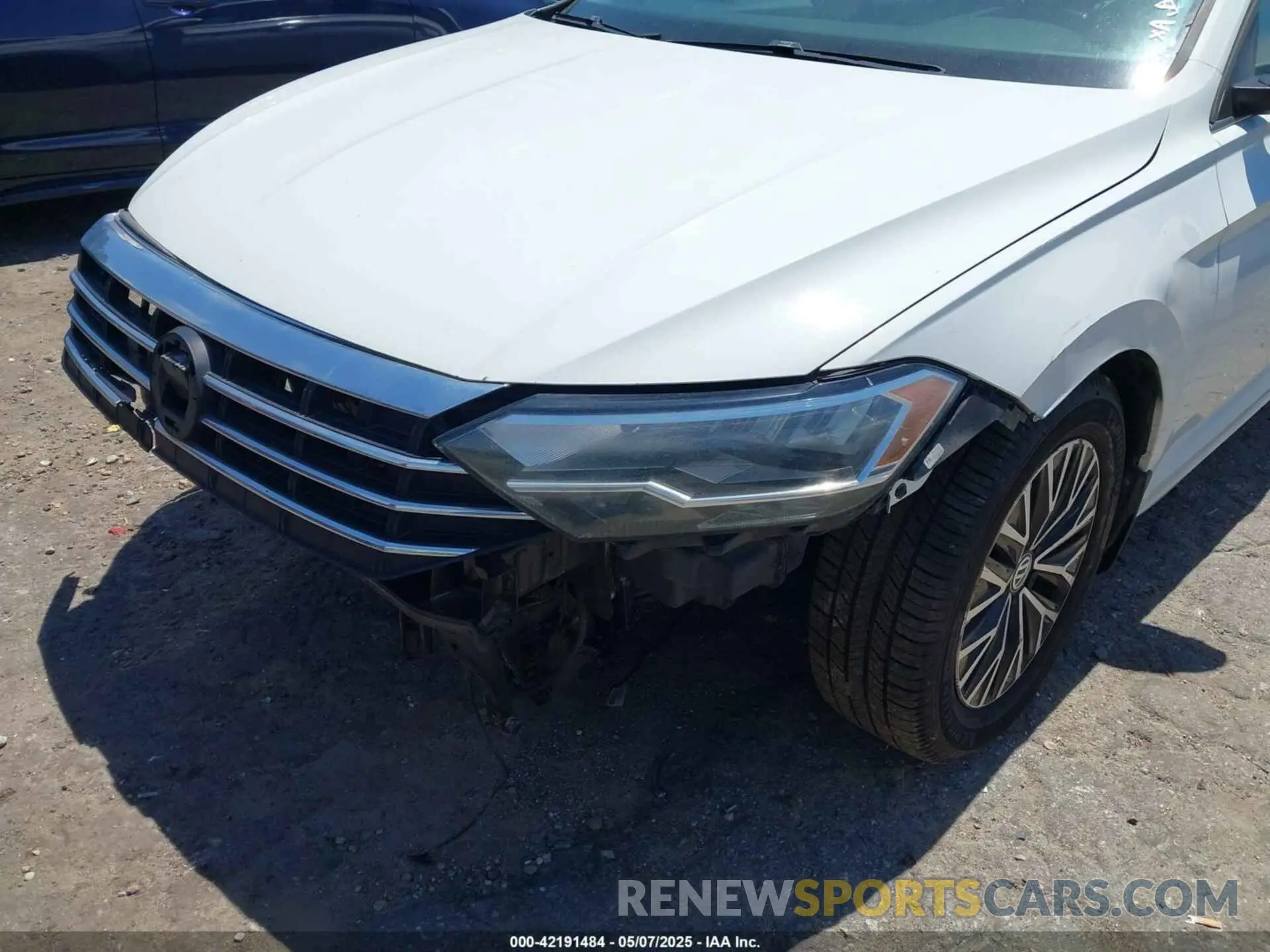 18 Photograph of a damaged car 3VWC57BU9KM087322 VOLKSWAGEN JETTA 2019