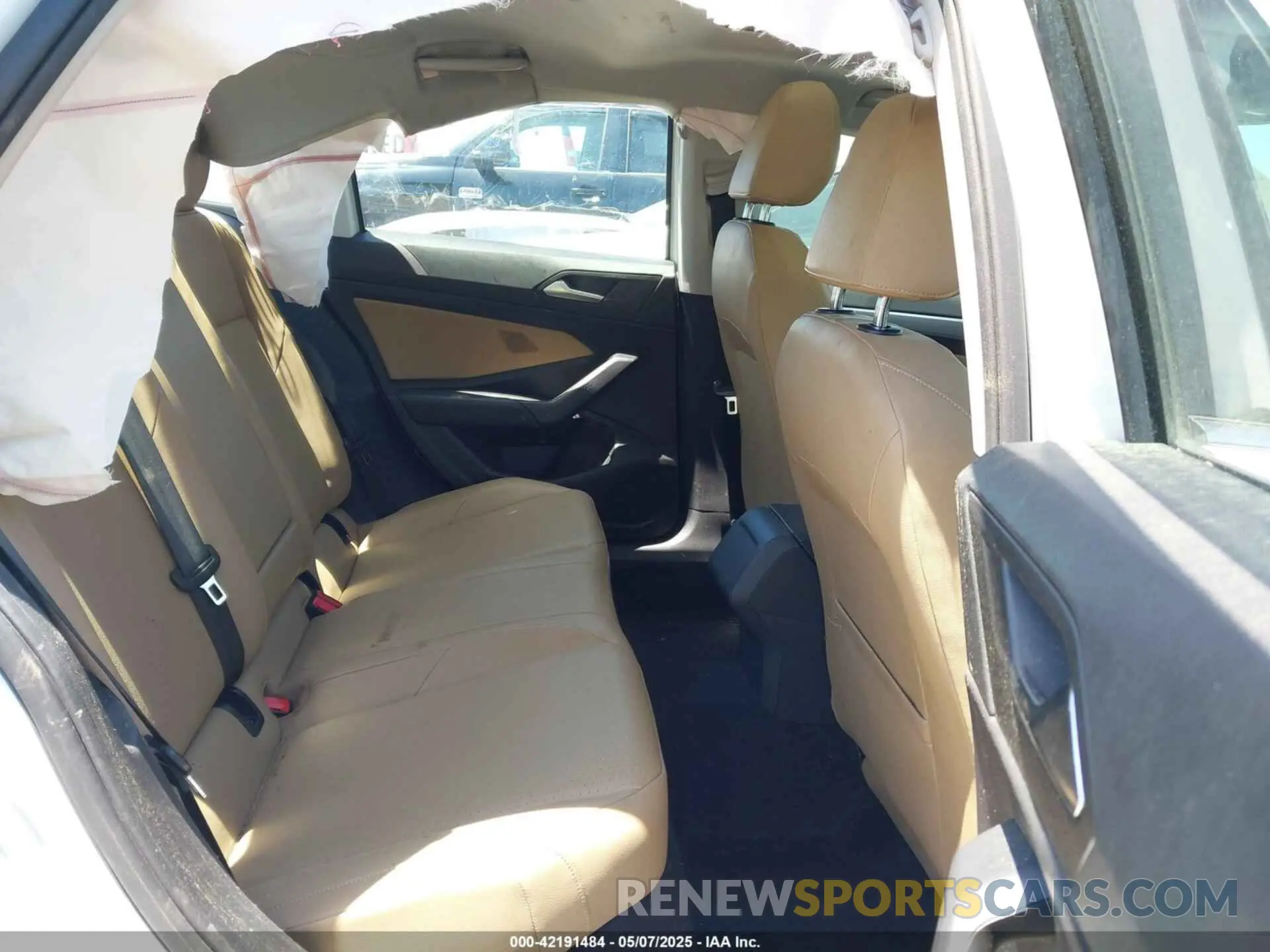 8 Photograph of a damaged car 3VWC57BU9KM087322 VOLKSWAGEN JETTA 2019