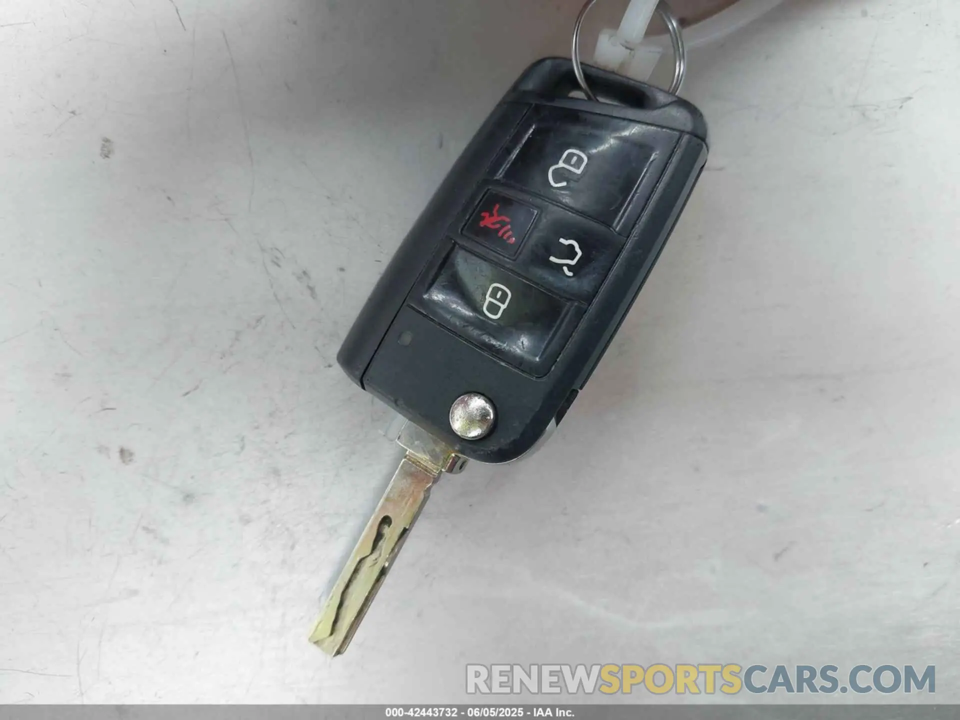 11 Photograph of a damaged car 3VWC57BU9KM097042 VOLKSWAGEN JETTA 2019