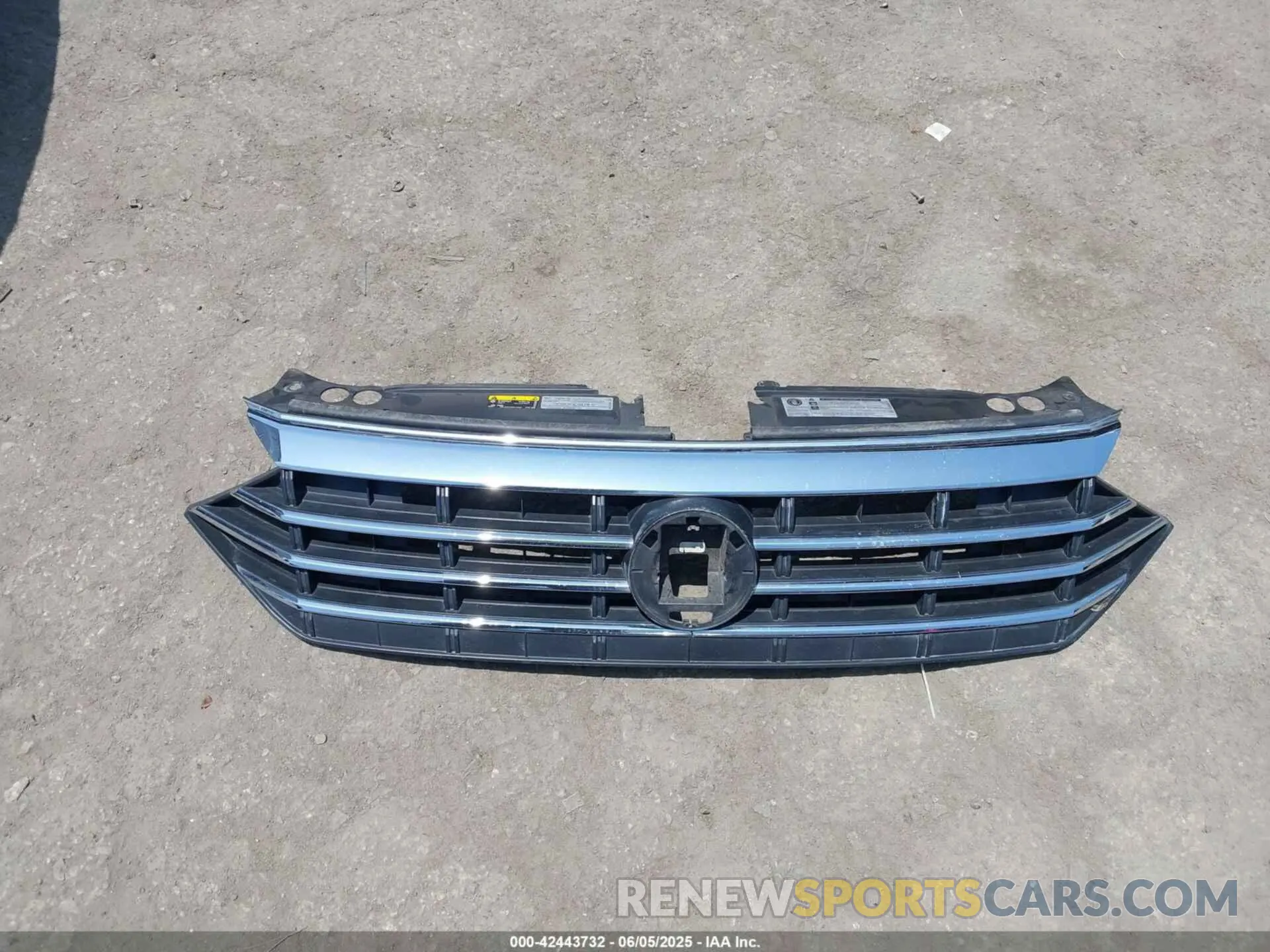 12 Photograph of a damaged car 3VWC57BU9KM097042 VOLKSWAGEN JETTA 2019