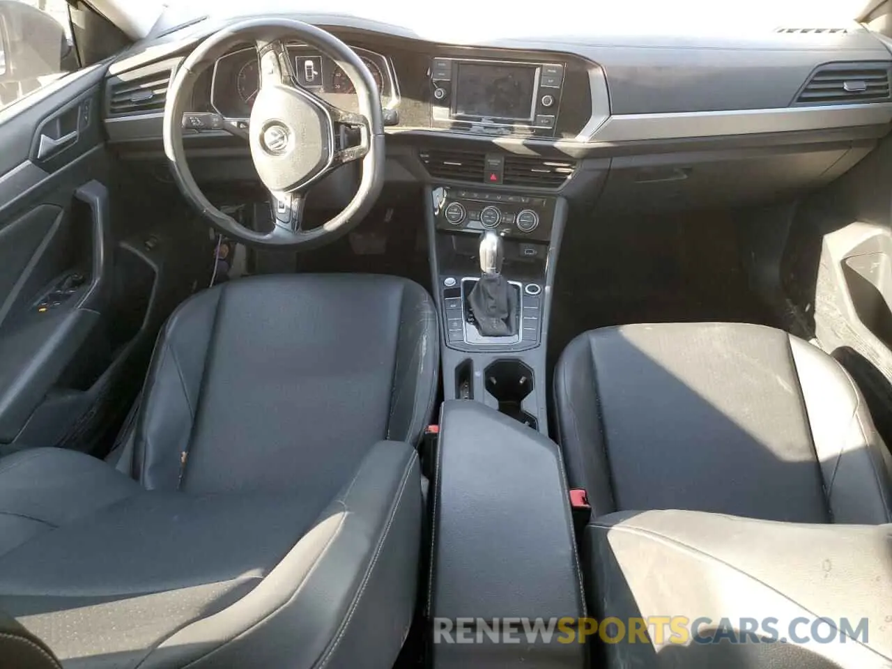 8 Photograph of a damaged car 3VWC57BU9KM097946 VOLKSWAGEN JETTA 2019