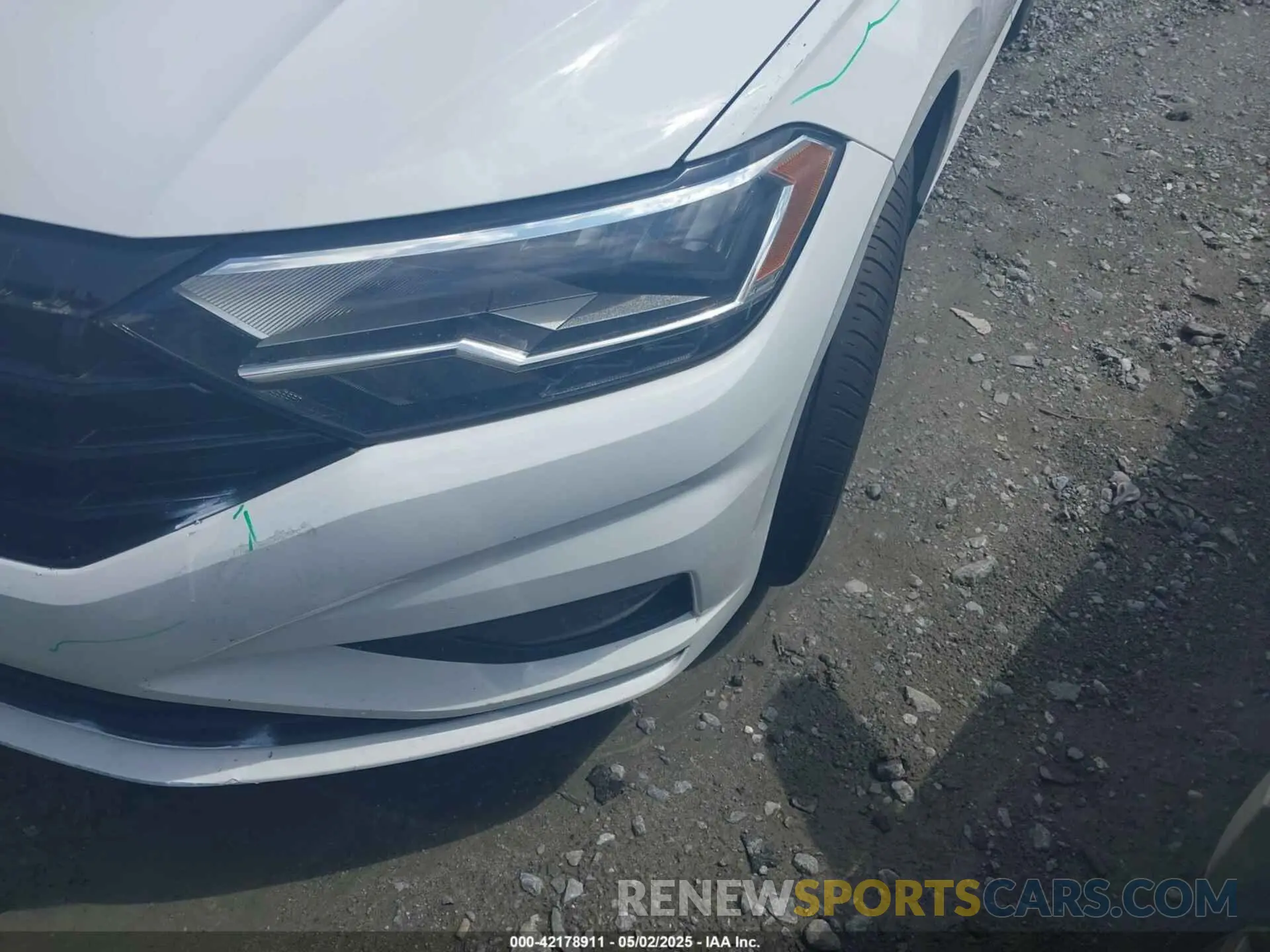 16 Photograph of a damaged car 3VWC57BU9KM103048 VOLKSWAGEN JETTA 2019