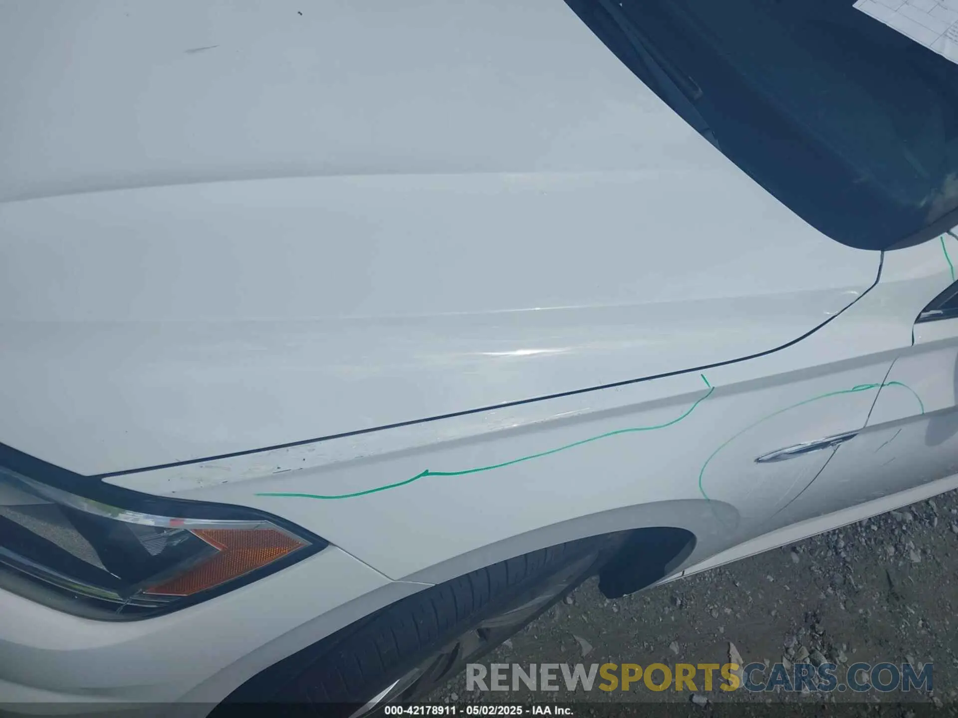 17 Photograph of a damaged car 3VWC57BU9KM103048 VOLKSWAGEN JETTA 2019