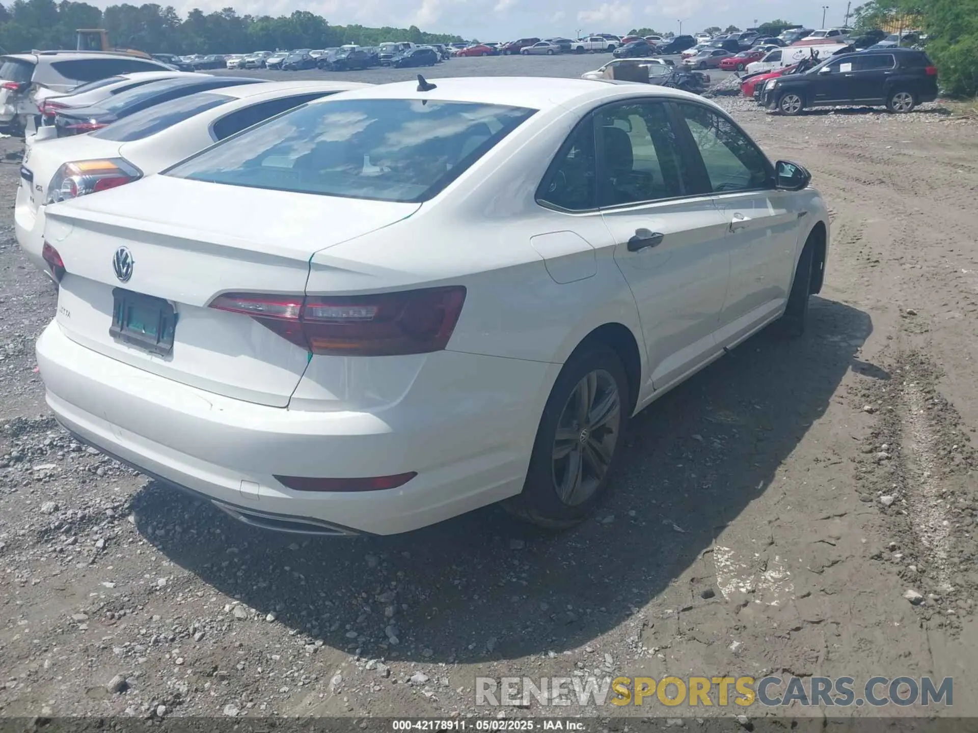 4 Photograph of a damaged car 3VWC57BU9KM103048 VOLKSWAGEN JETTA 2019