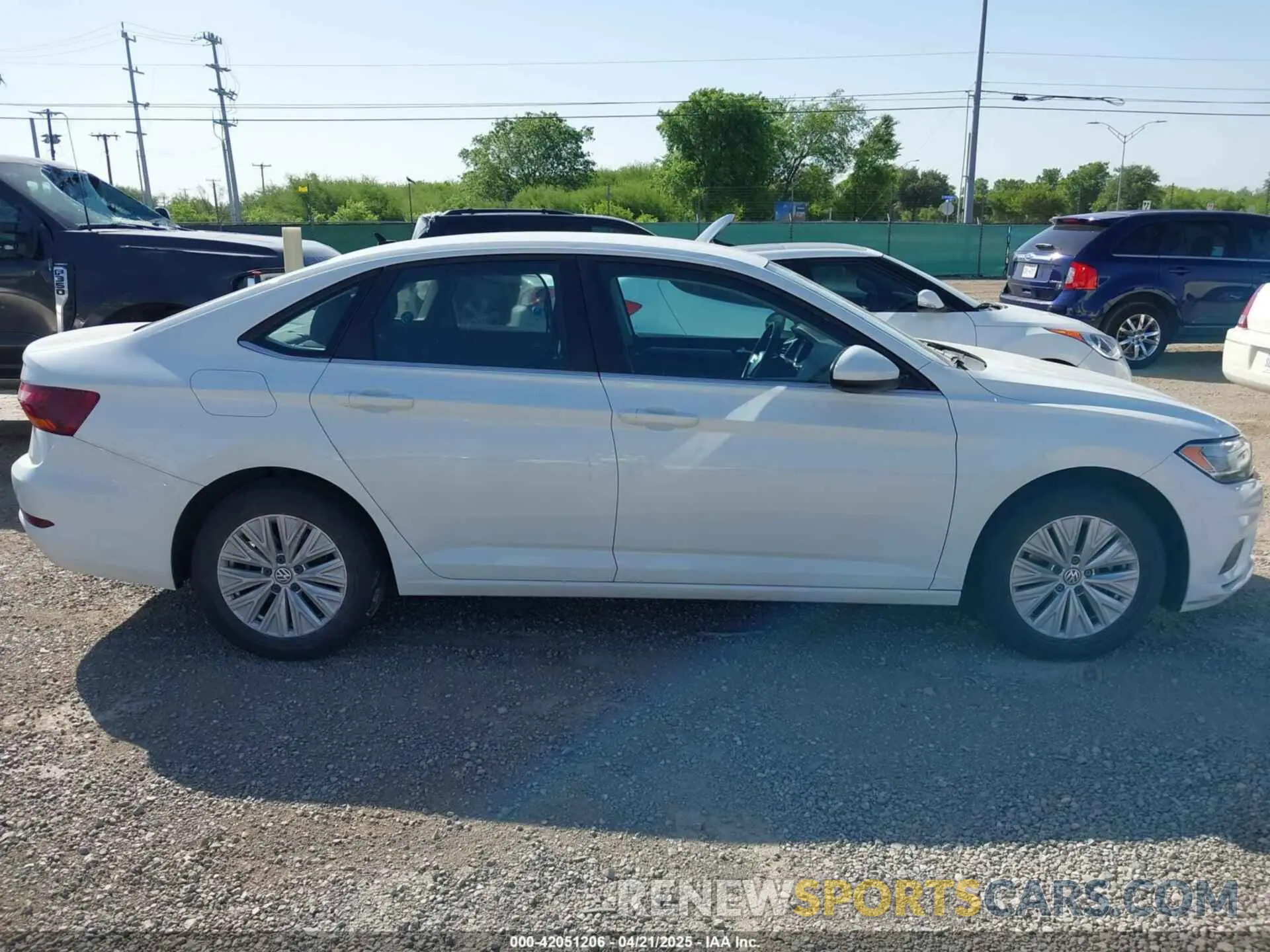 13 Photograph of a damaged car 3VWC57BU9KM105334 VOLKSWAGEN JETTA 2019
