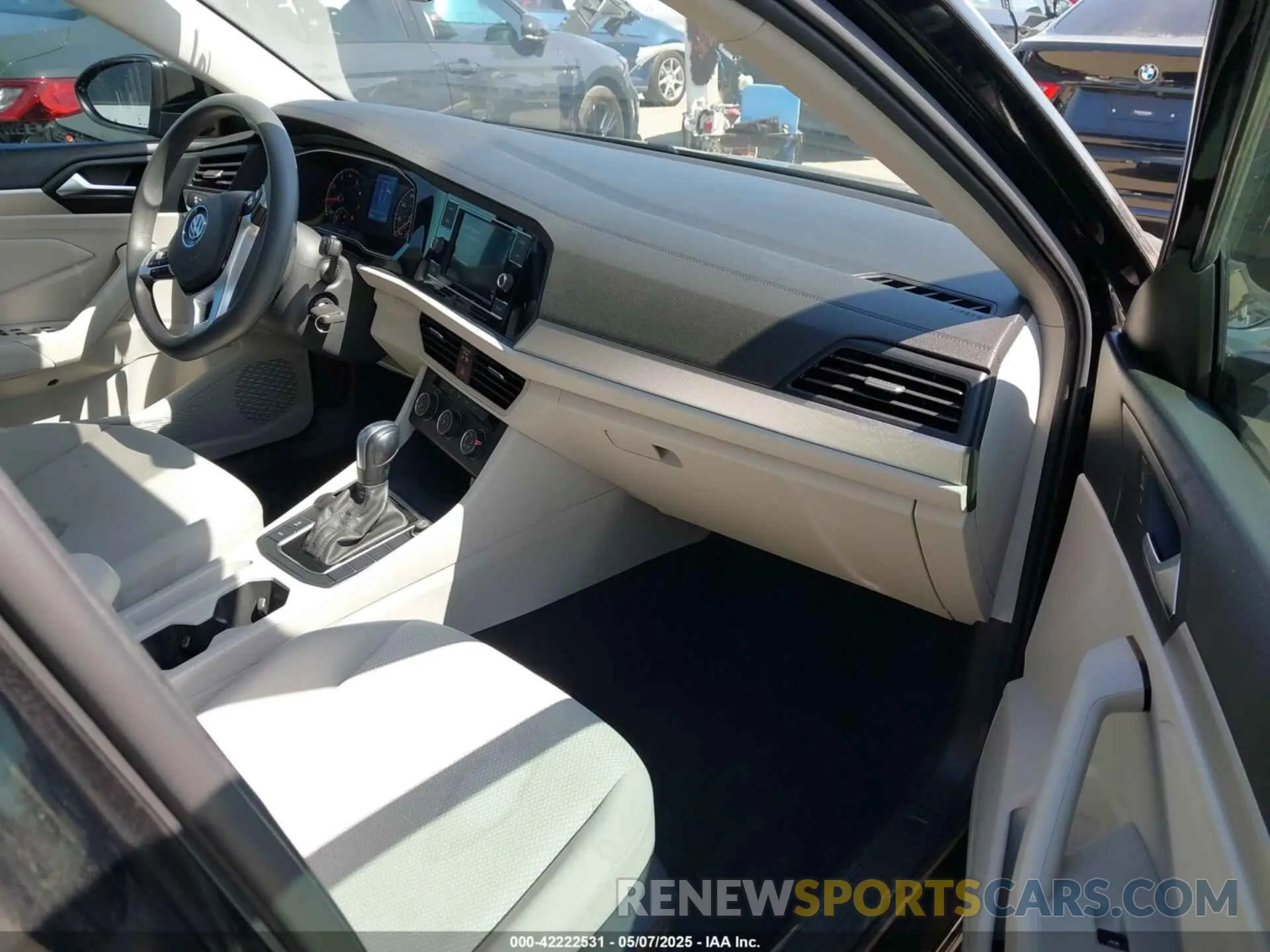 5 Photograph of a damaged car 3VWC57BU9KM112526 VOLKSWAGEN JETTA 2019