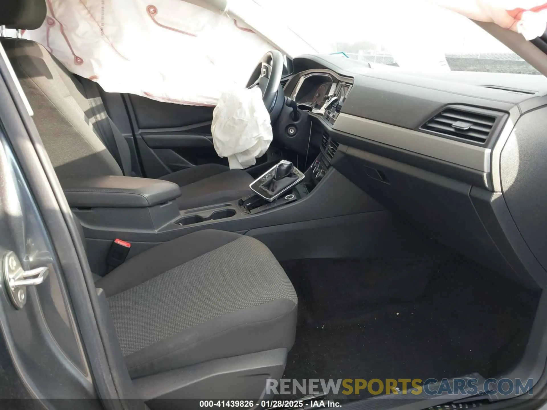 5 Photograph of a damaged car 3VWC57BUXKM022849 VOLKSWAGEN JETTA 2019