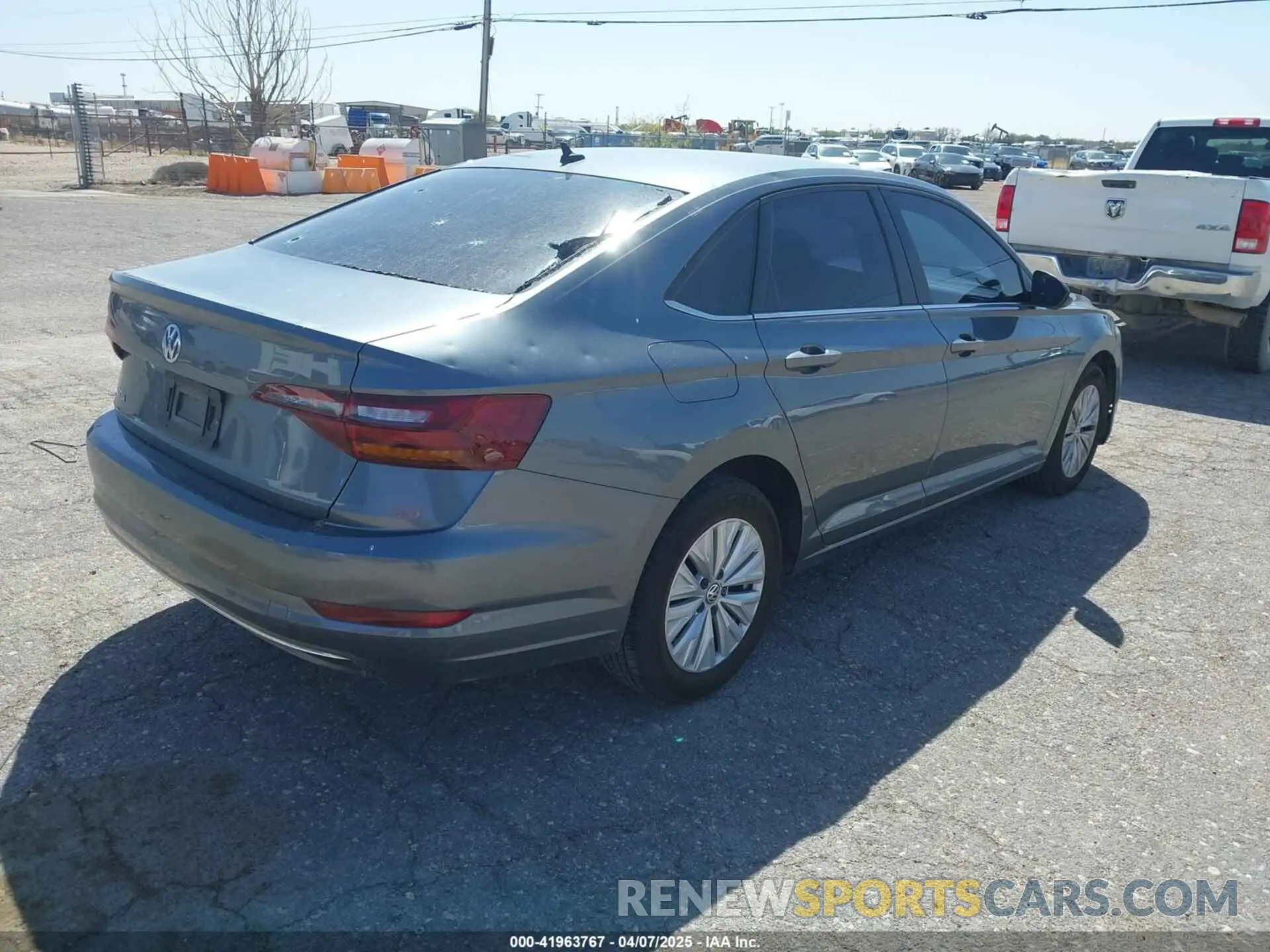 4 Photograph of a damaged car 3VWC57BUXKM023533 VOLKSWAGEN JETTA 2019