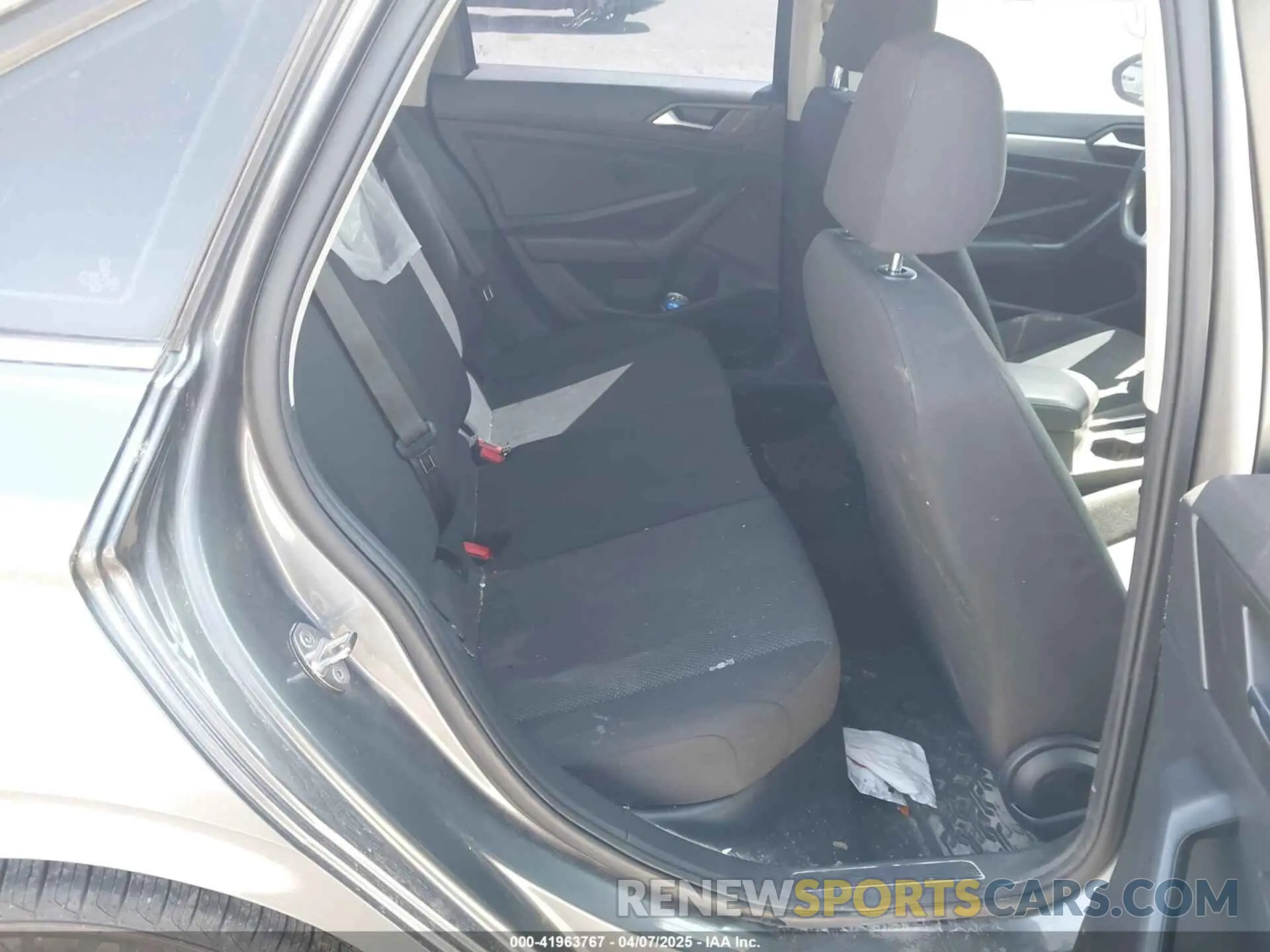 8 Photograph of a damaged car 3VWC57BUXKM023533 VOLKSWAGEN JETTA 2019