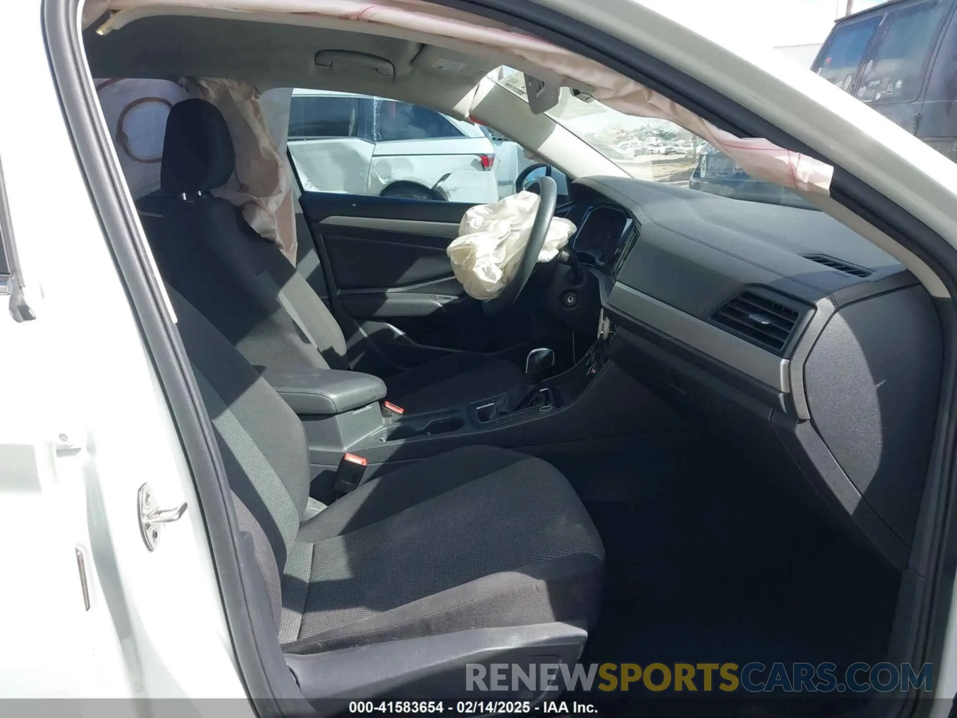 5 Photograph of a damaged car 3VWC57BUXKM064244 VOLKSWAGEN JETTA 2019