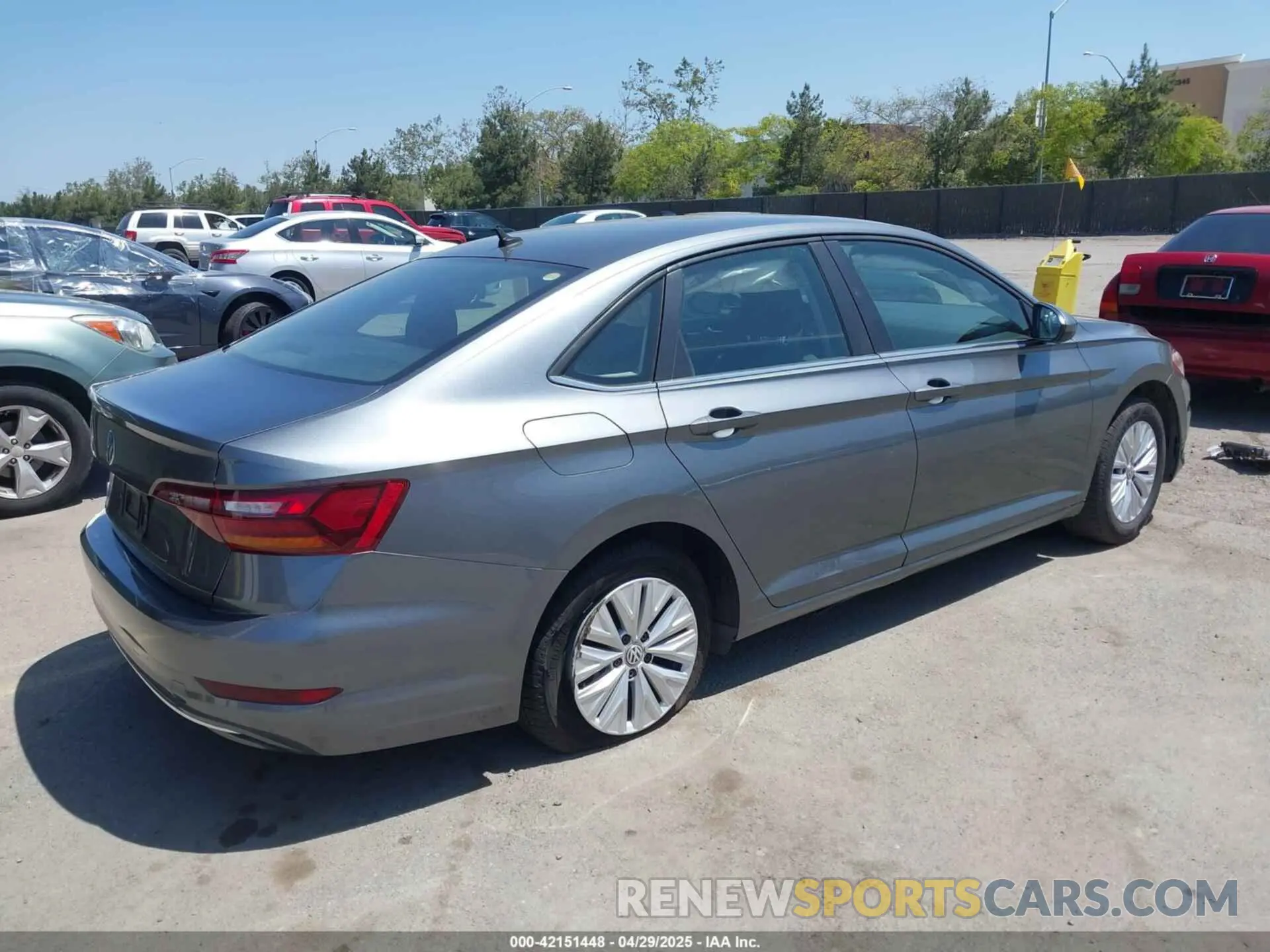 4 Photograph of a damaged car 3VWC57BUXKM074708 VOLKSWAGEN JETTA 2019