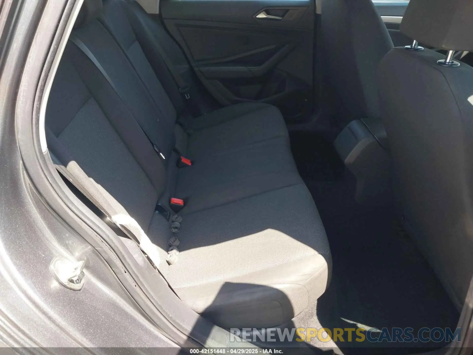 8 Photograph of a damaged car 3VWC57BUXKM074708 VOLKSWAGEN JETTA 2019