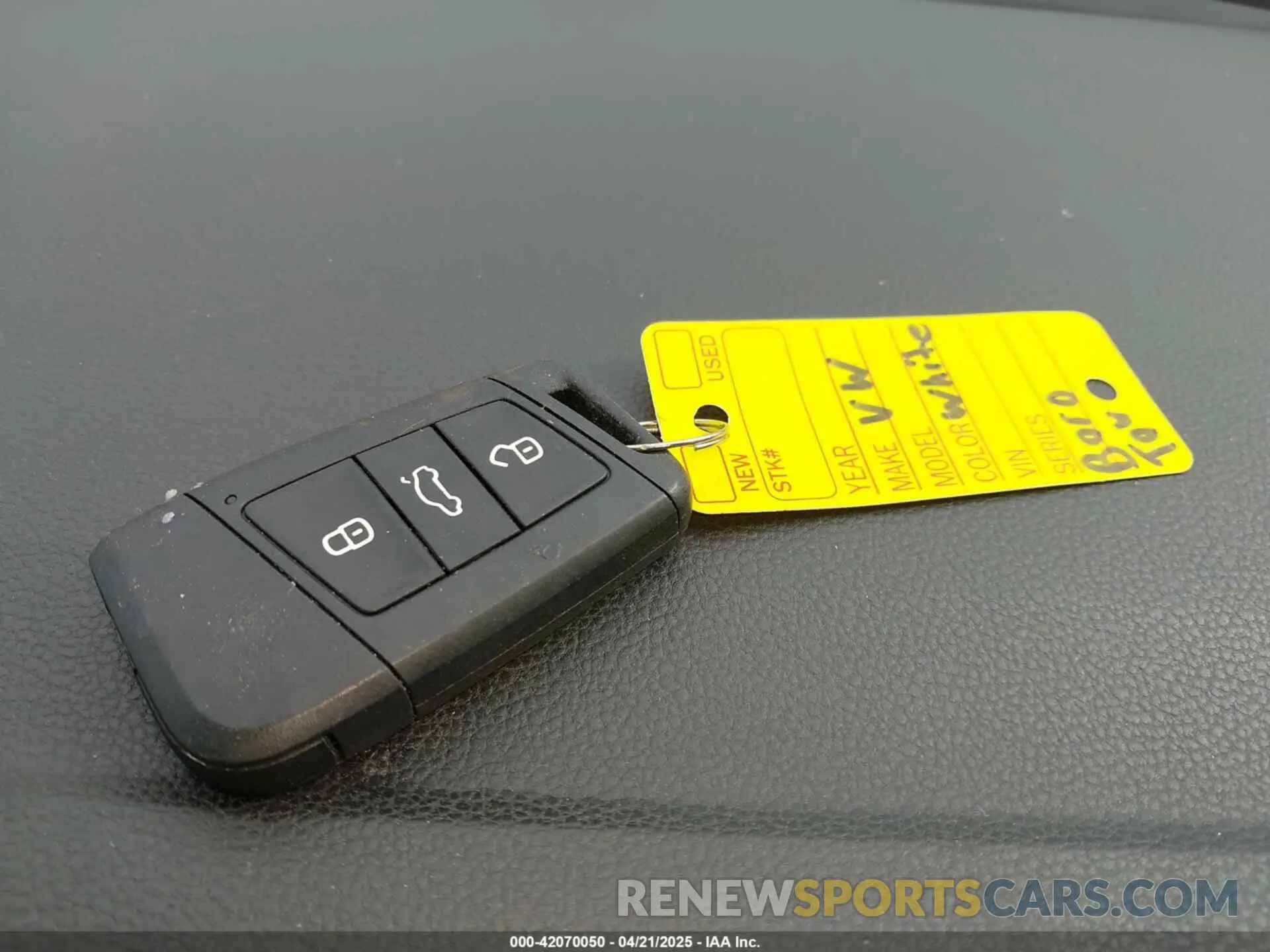 11 Photograph of a damaged car 3VWC57BUXKM083604 VOLKSWAGEN JETTA 2019