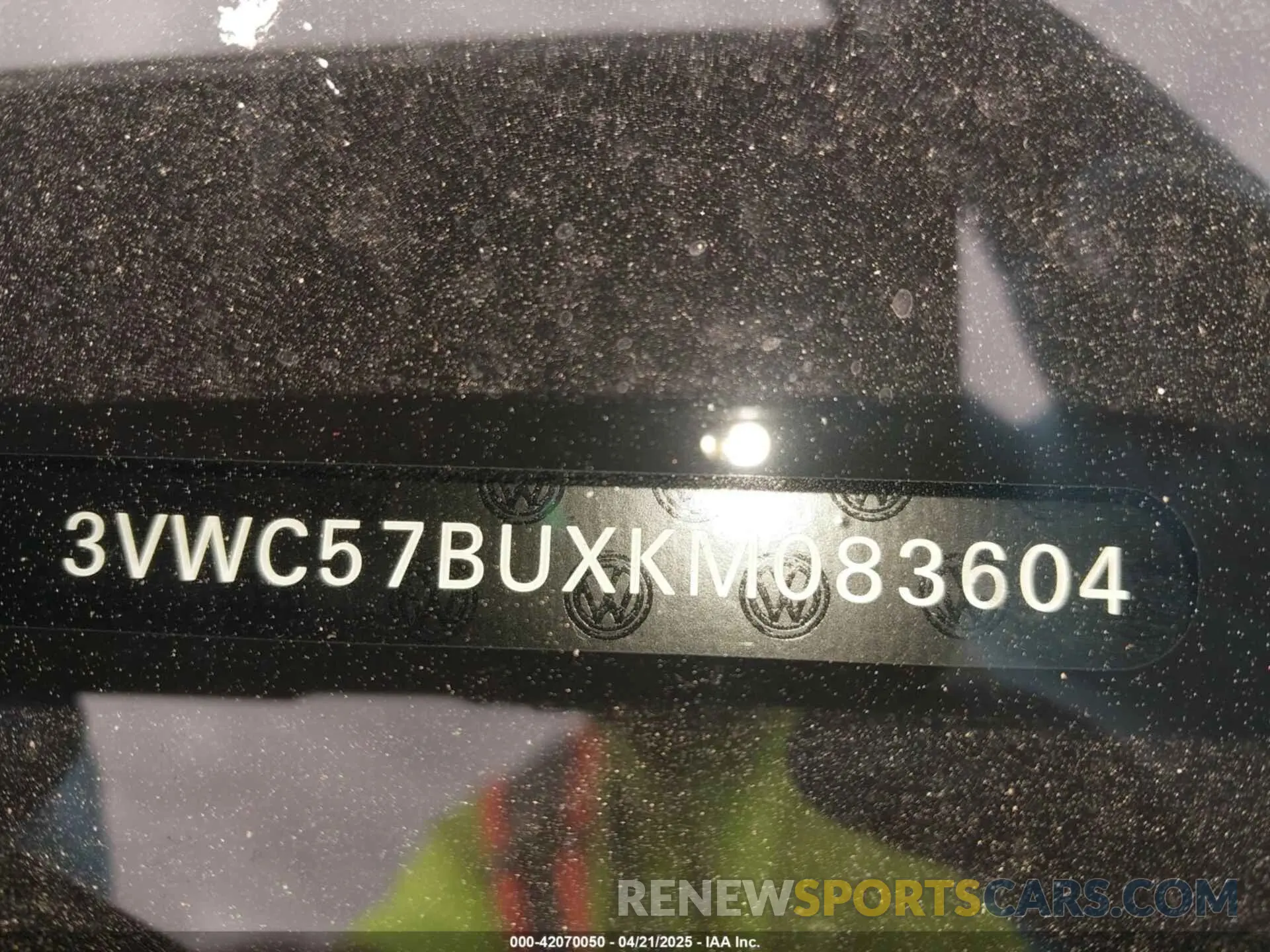 9 Photograph of a damaged car 3VWC57BUXKM083604 VOLKSWAGEN JETTA 2019