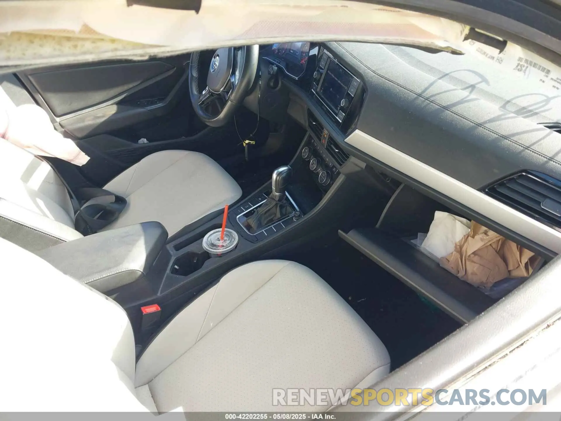 5 Photograph of a damaged car 3VWC57BUXKM224865 VOLKSWAGEN JETTA 2019