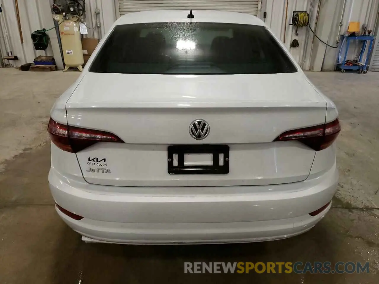 6 Photograph of a damaged car 3VWCB7BU0KM140143 VOLKSWAGEN JETTA 2019