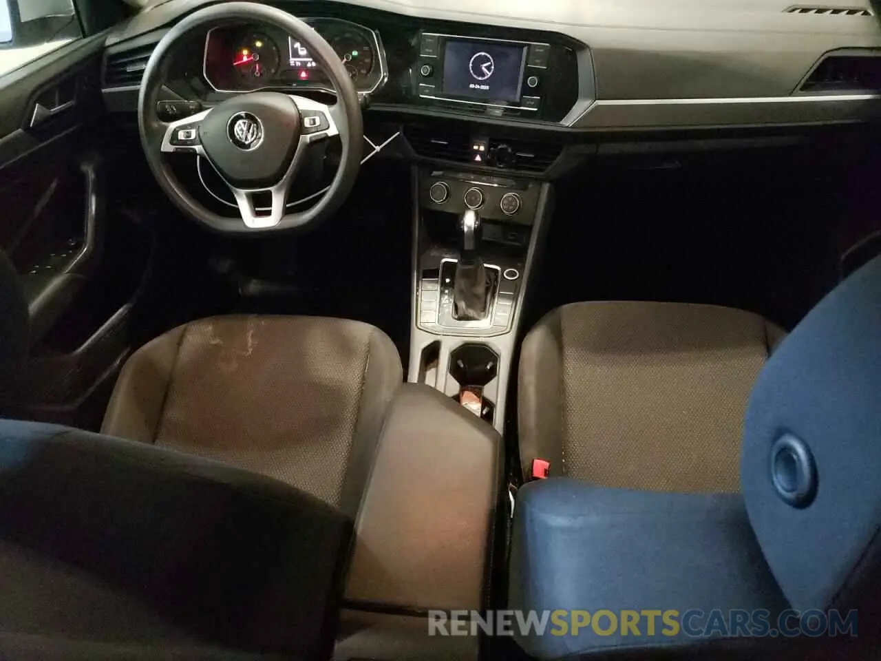 8 Photograph of a damaged car 3VWCB7BU0KM140143 VOLKSWAGEN JETTA 2019