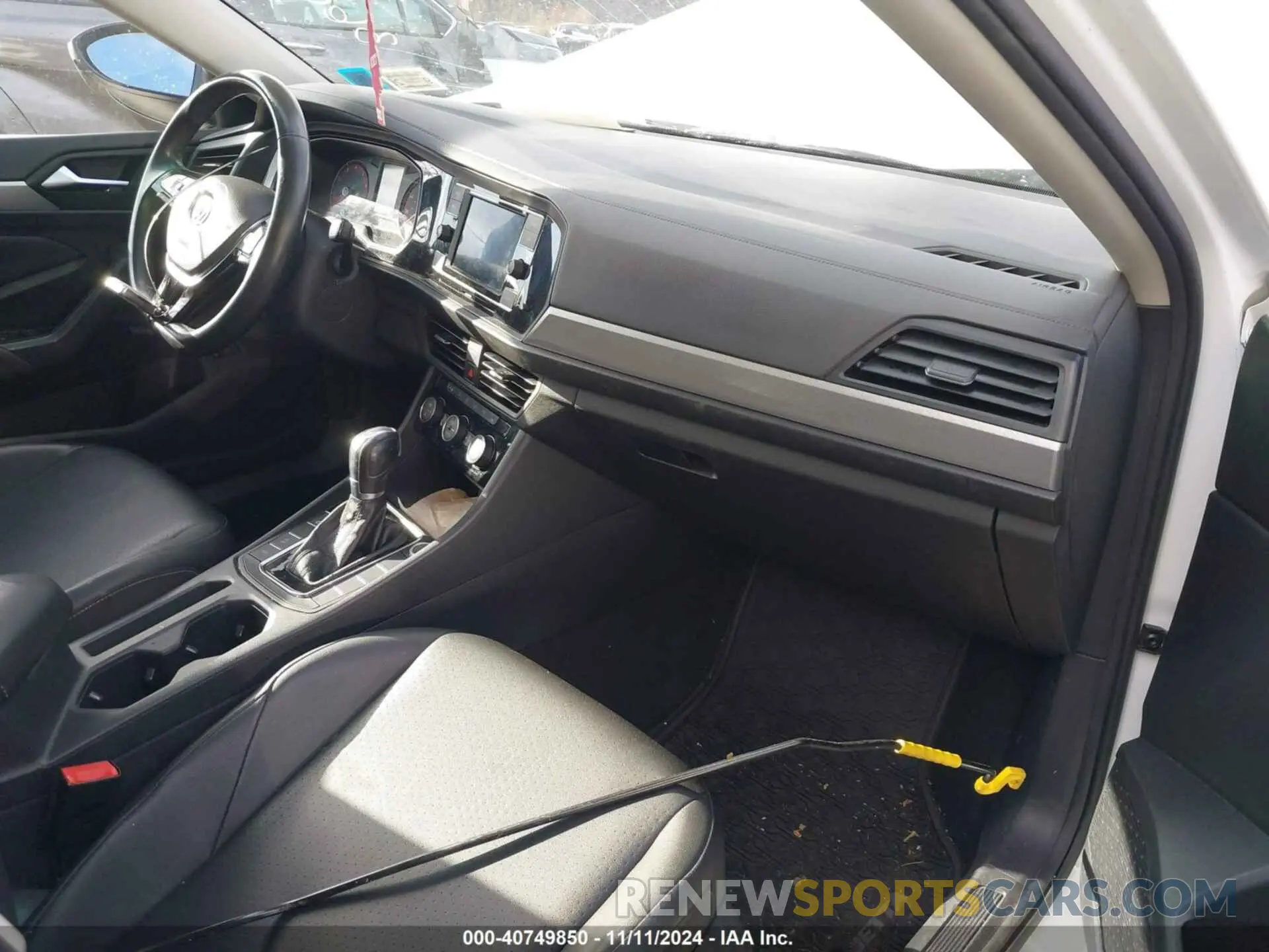 5 Photograph of a damaged car 3VWCB7BU0KM181873 VOLKSWAGEN JETTA 2019