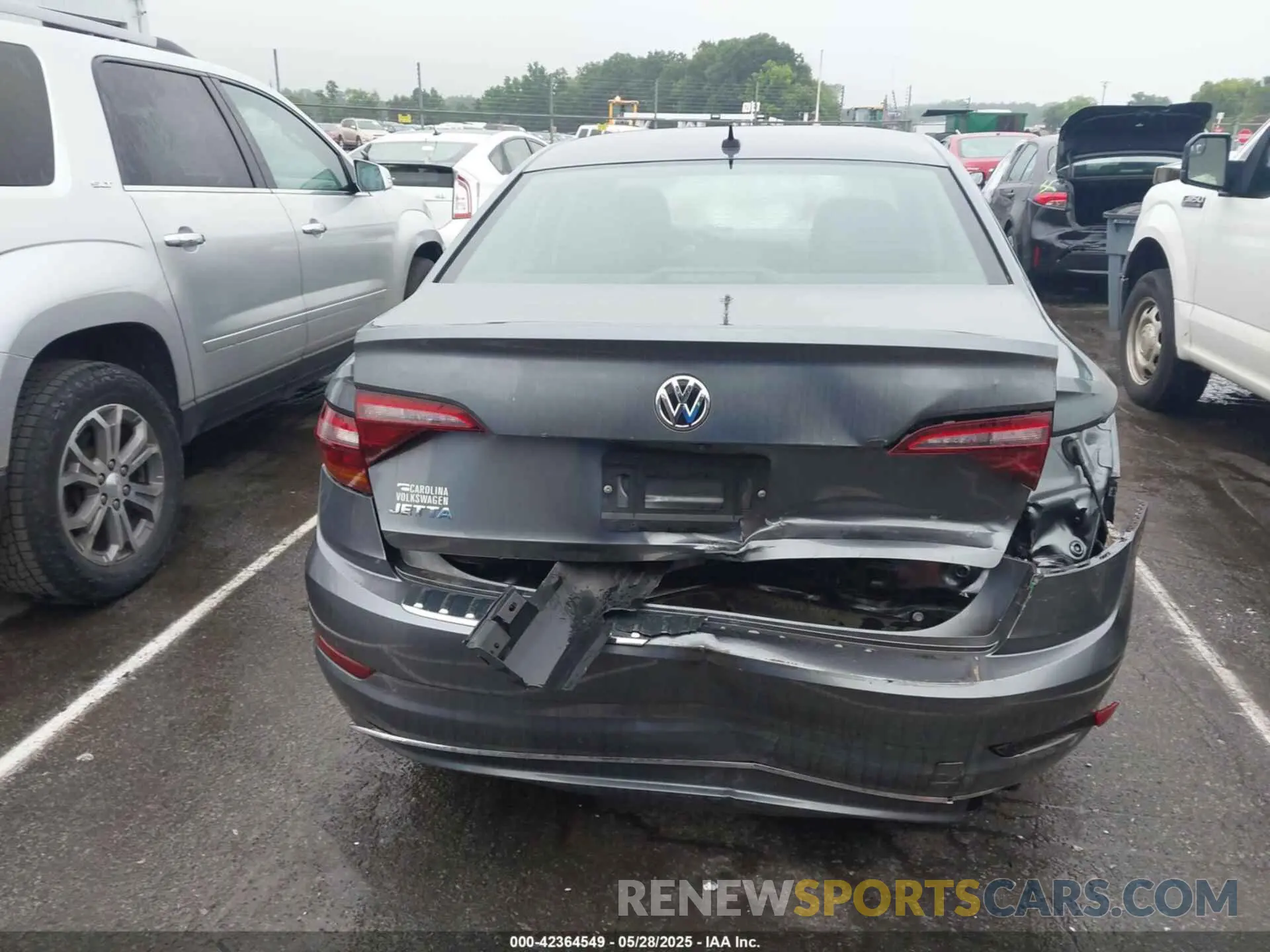 16 Photograph of a damaged car 3VWCB7BU0KM200275 VOLKSWAGEN JETTA 2019
