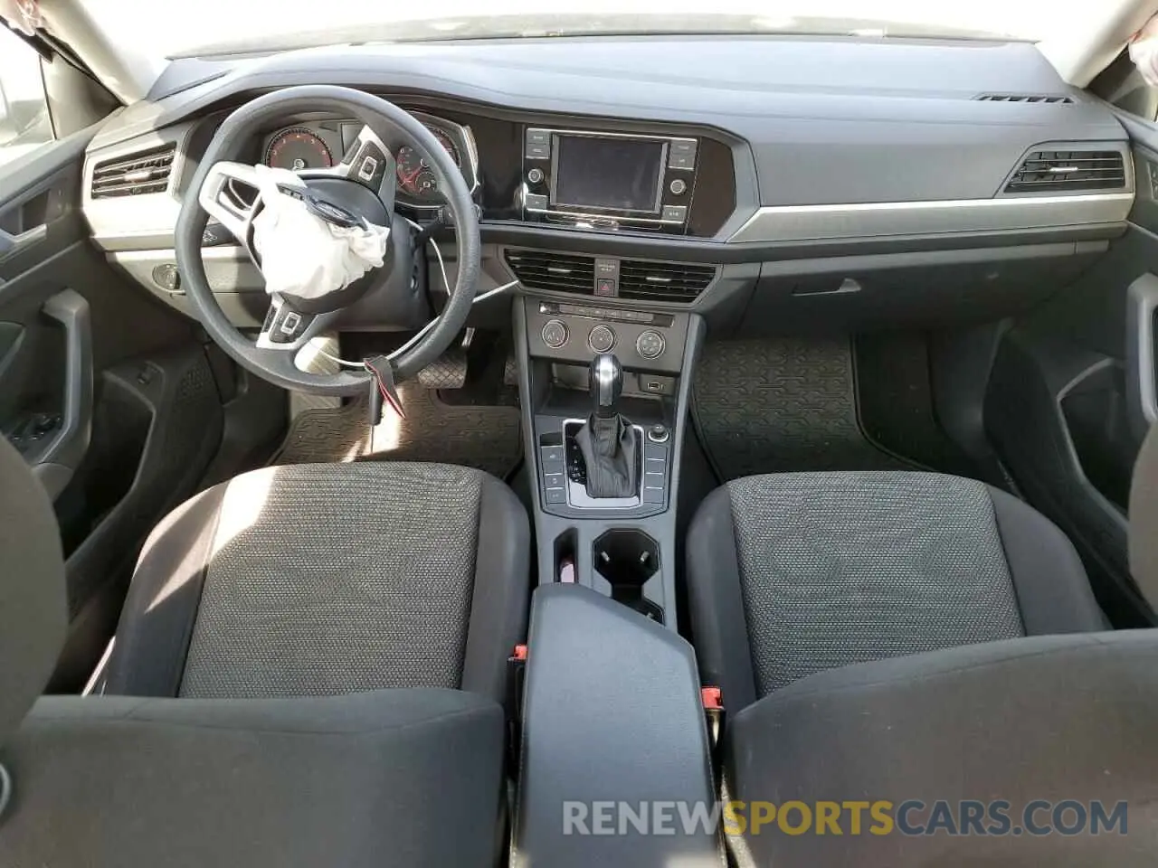 8 Photograph of a damaged car 3VWCB7BU0KM215908 VOLKSWAGEN JETTA 2019