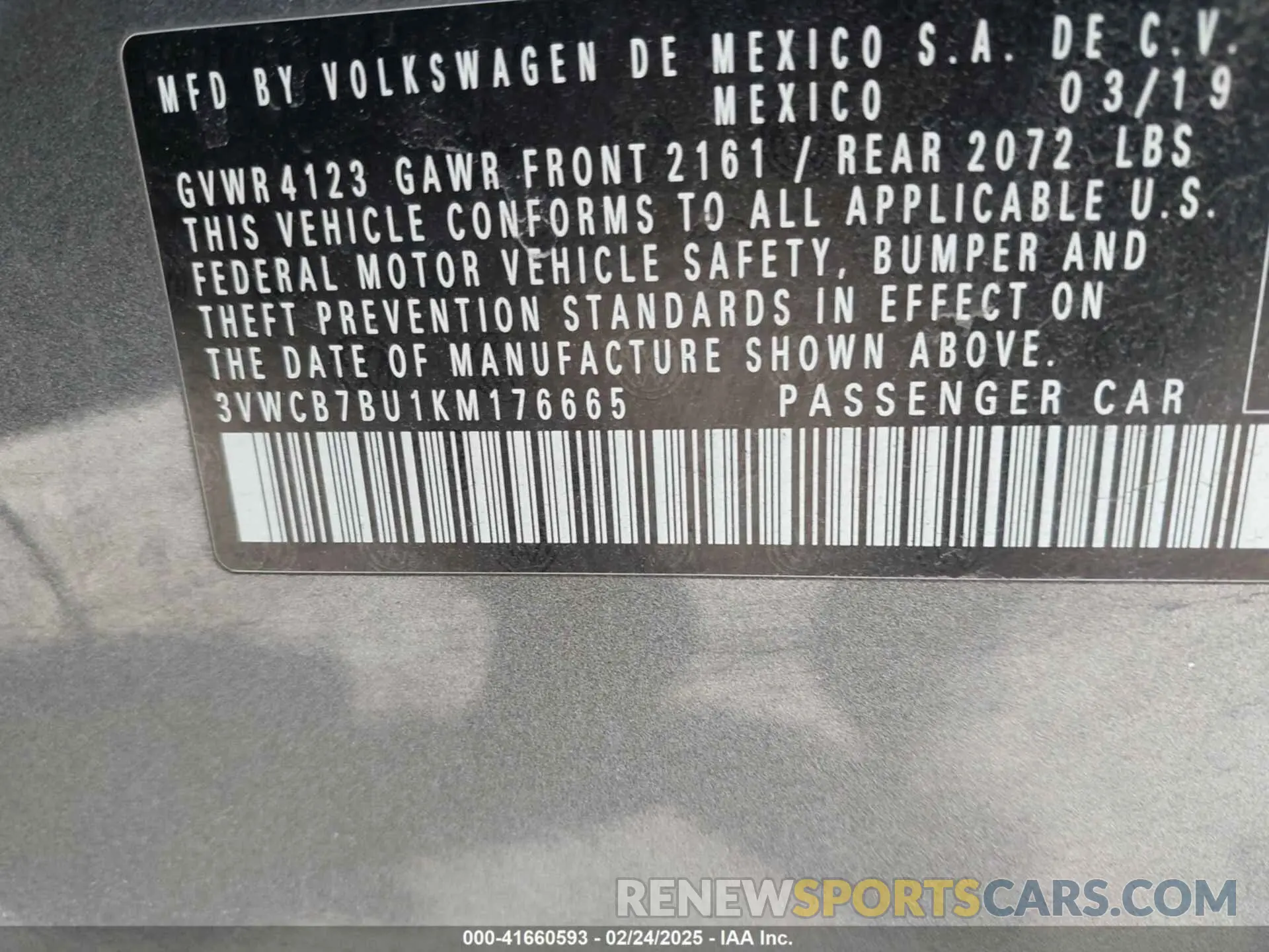 8 Photograph of a damaged car 3VWCB7BU1KM176665 VOLKSWAGEN JETTA 2019