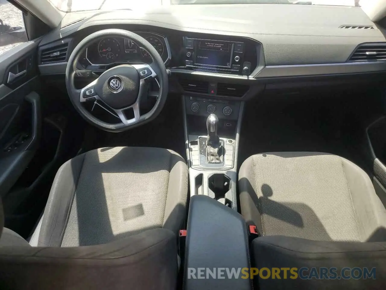 8 Photograph of a damaged car 3VWCB7BU1KM180098 VOLKSWAGEN JETTA 2019