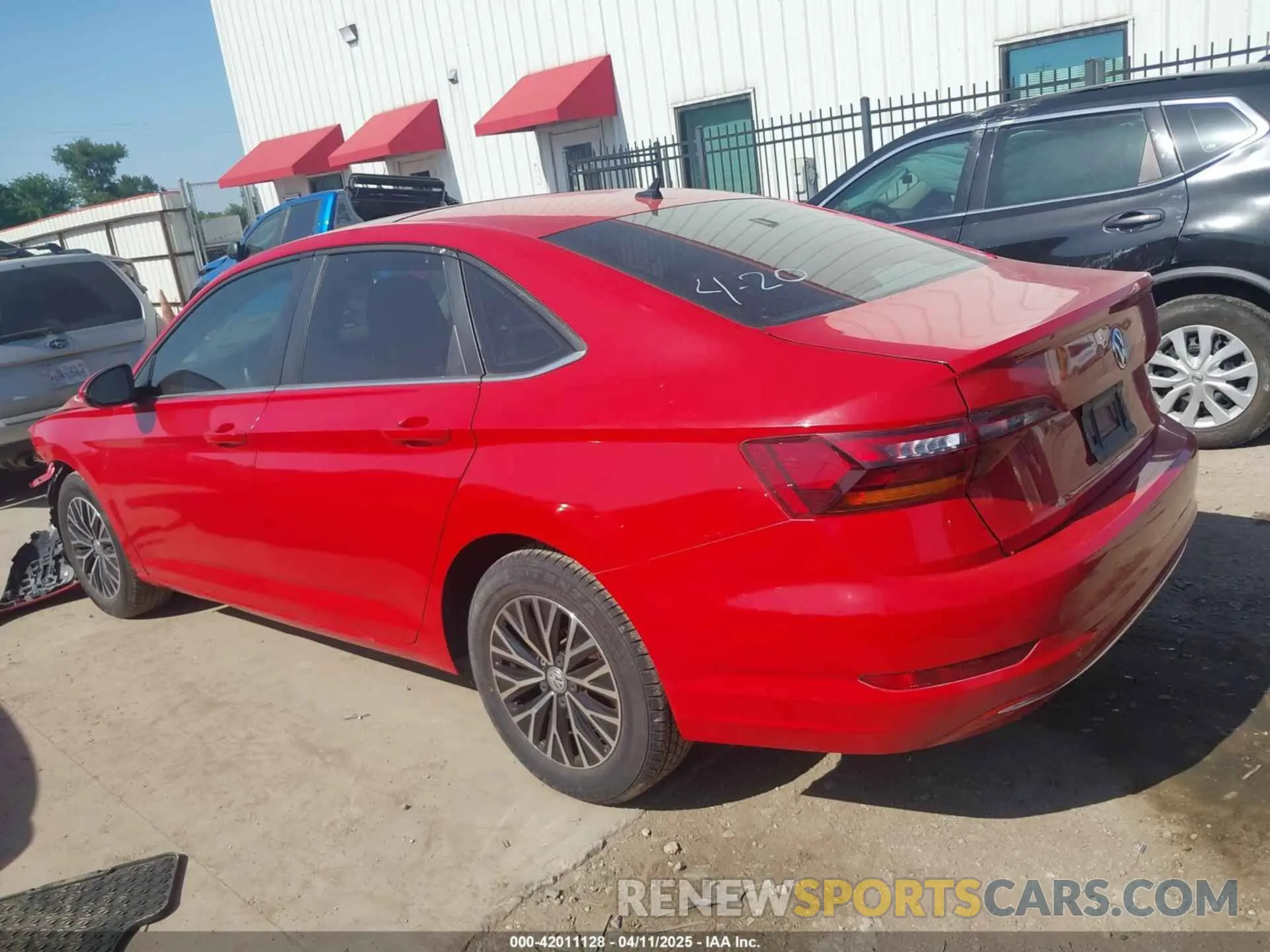14 Photograph of a damaged car 3VWCB7BU1KM228828 VOLKSWAGEN JETTA 2019