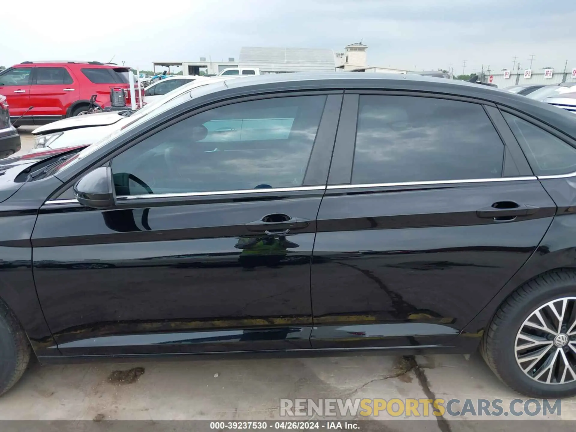 14 Photograph of a damaged car 3VWCB7BU2KM247646 VOLKSWAGEN JETTA 2019
